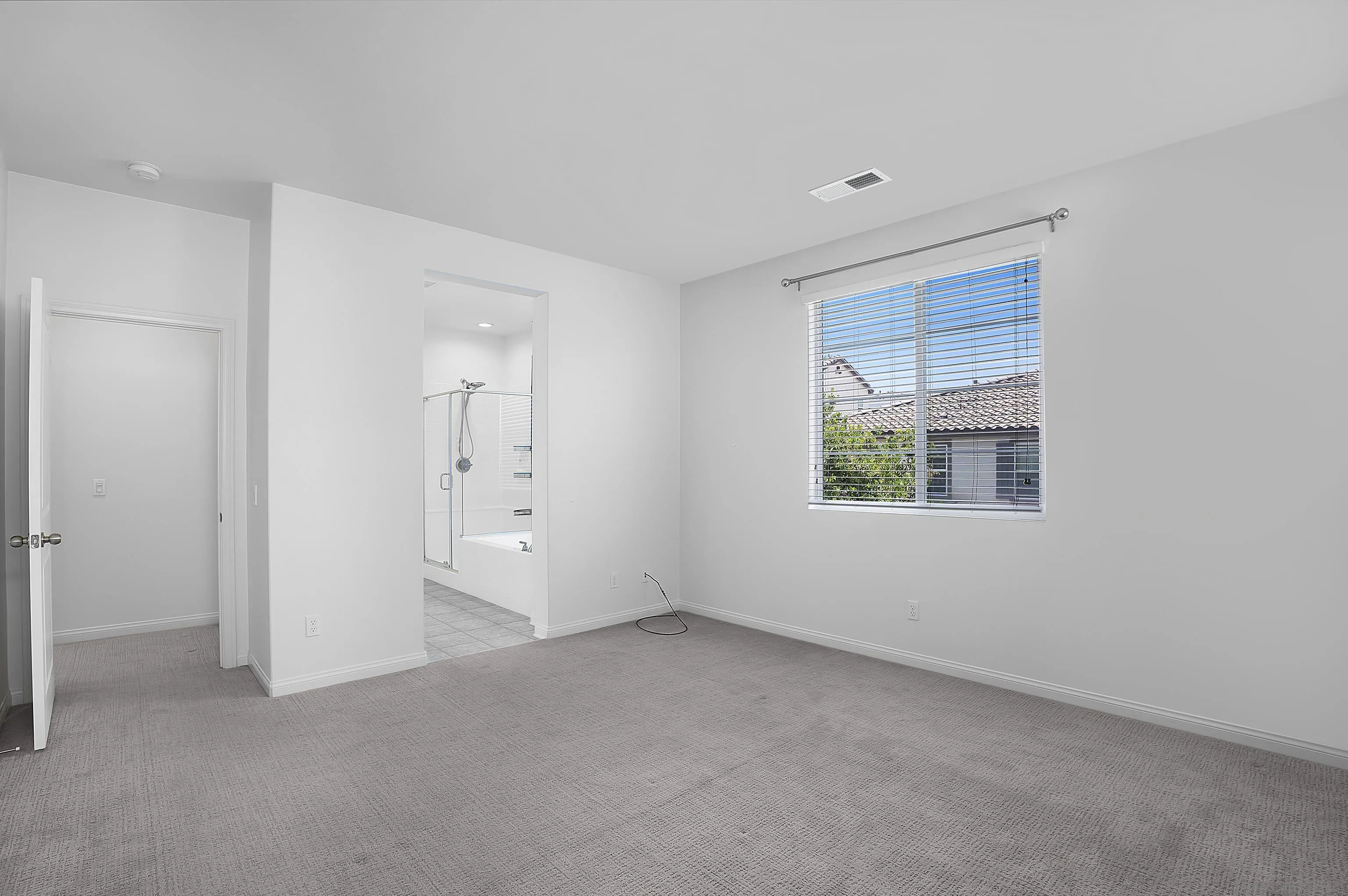 Photo #32: 250033952 Listing: Photo #32
