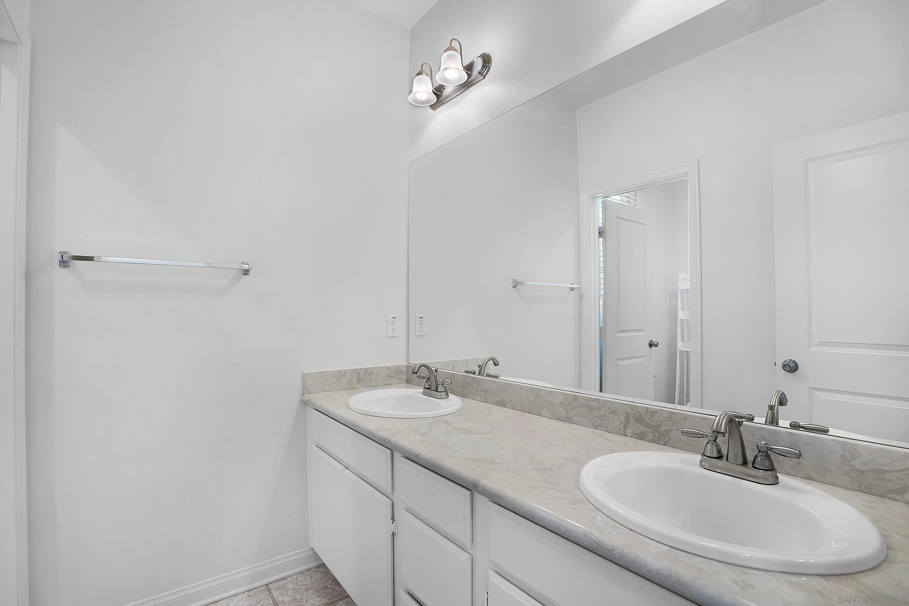Photo #39: 250033952 Listing: Photo #39