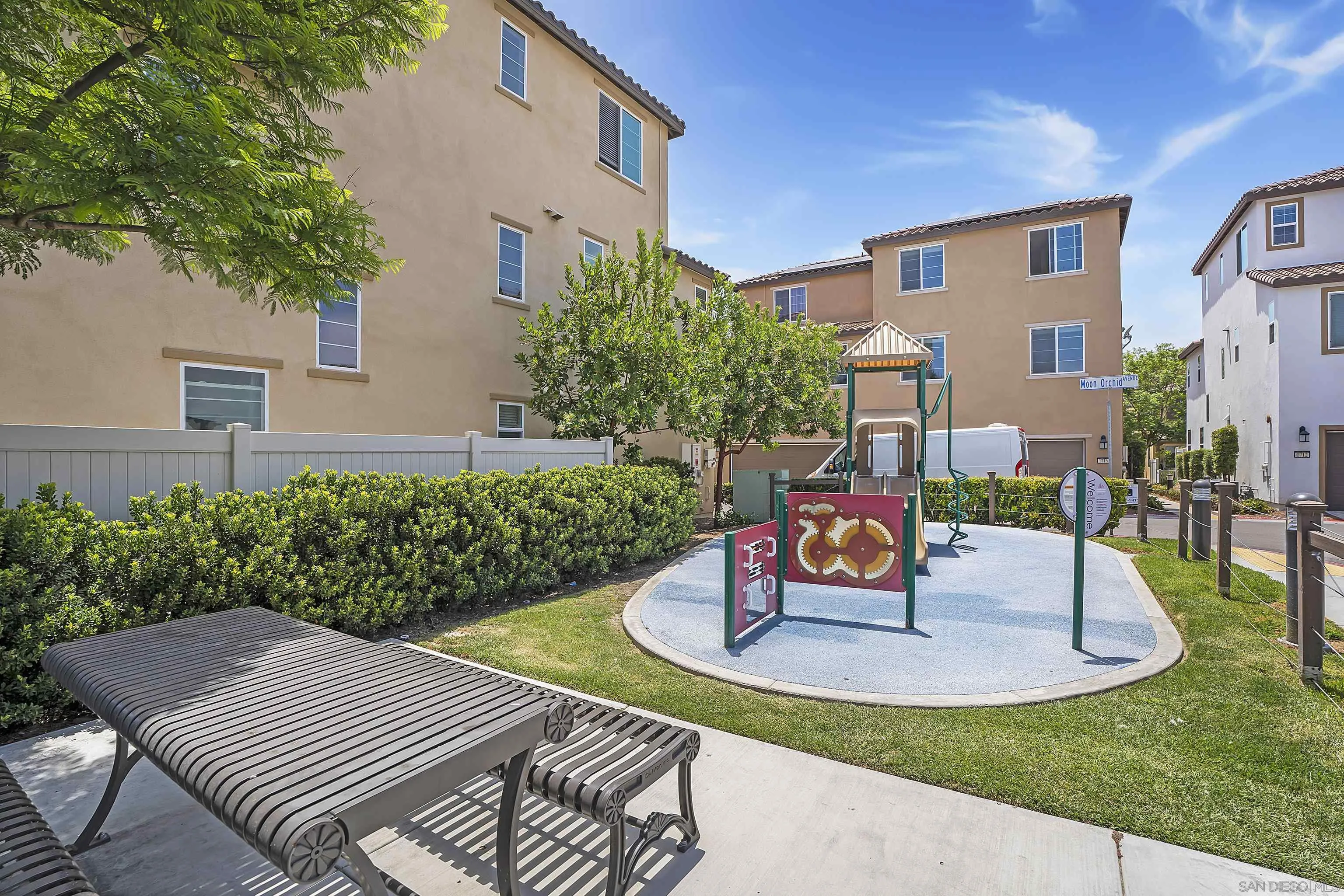 Photo #5: 250033952 Listing 