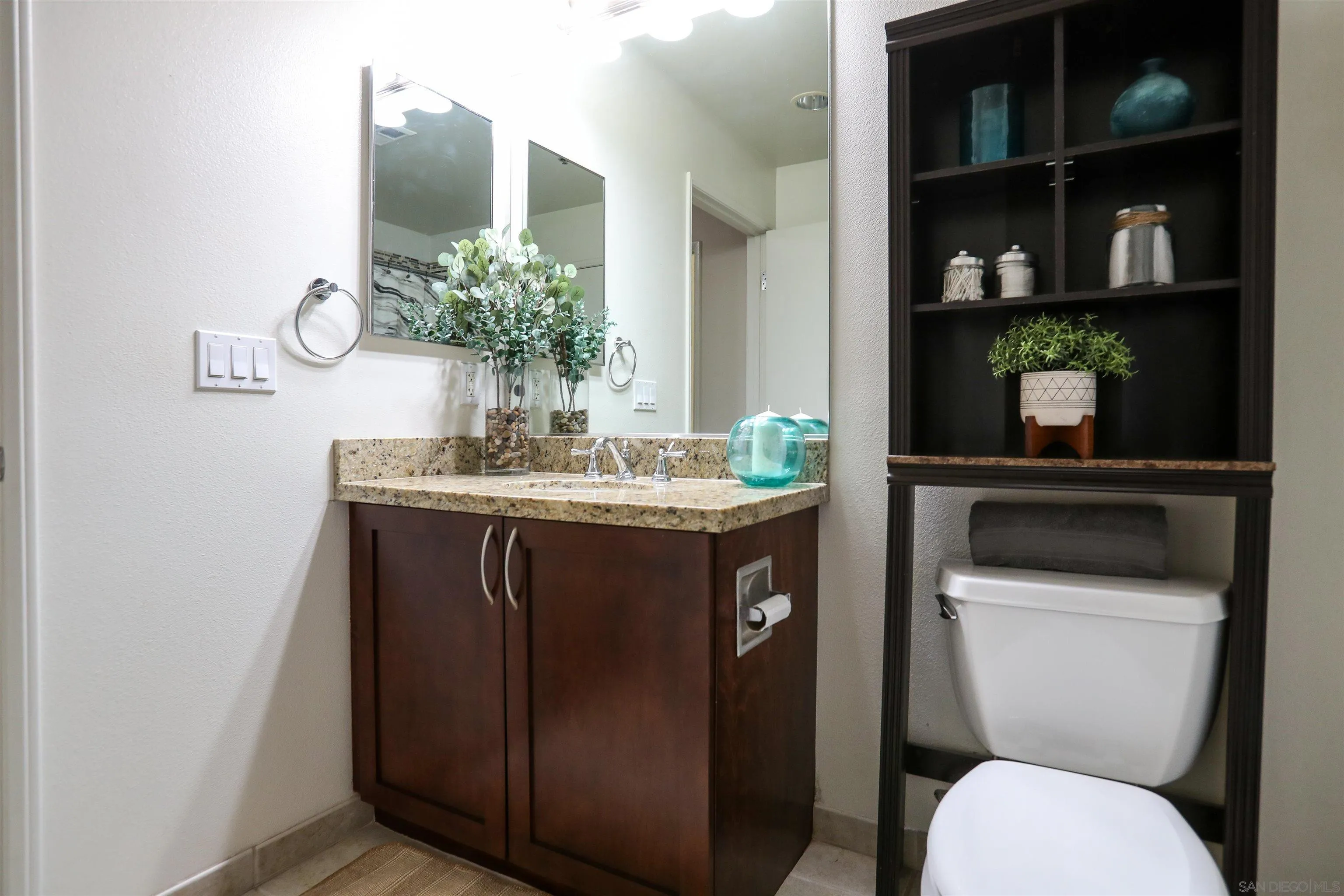 Photo #19: 250033956 Listing: Photo #19