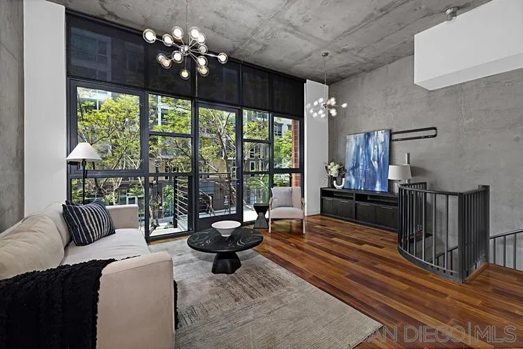 Photo #9: 250033959 Listing: Photo #9