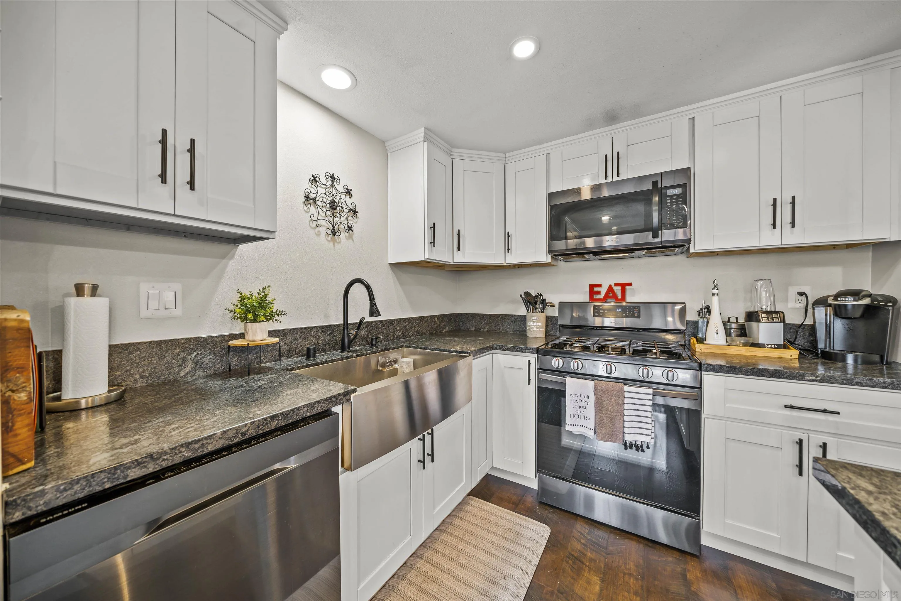Photo #11: 250033966 Listing: Photo #11