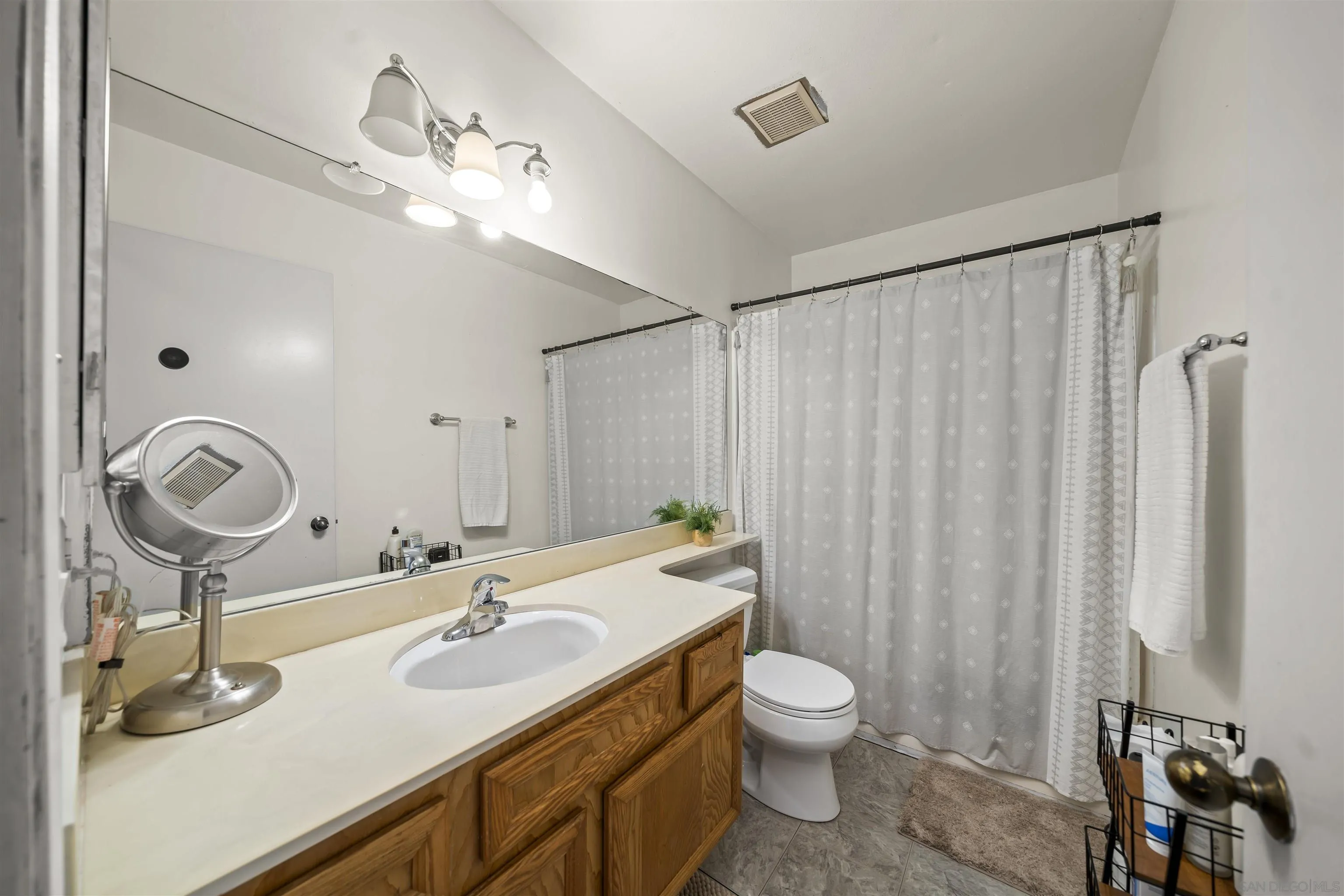 Photo #18: 250033966 Listing: Photo #18