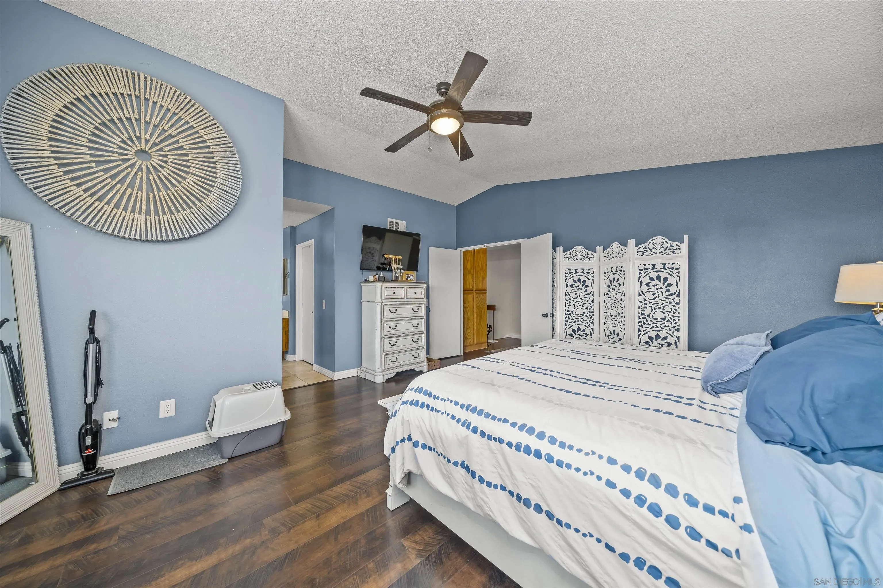 Photo #15: 250033966 Listing: Photo #15