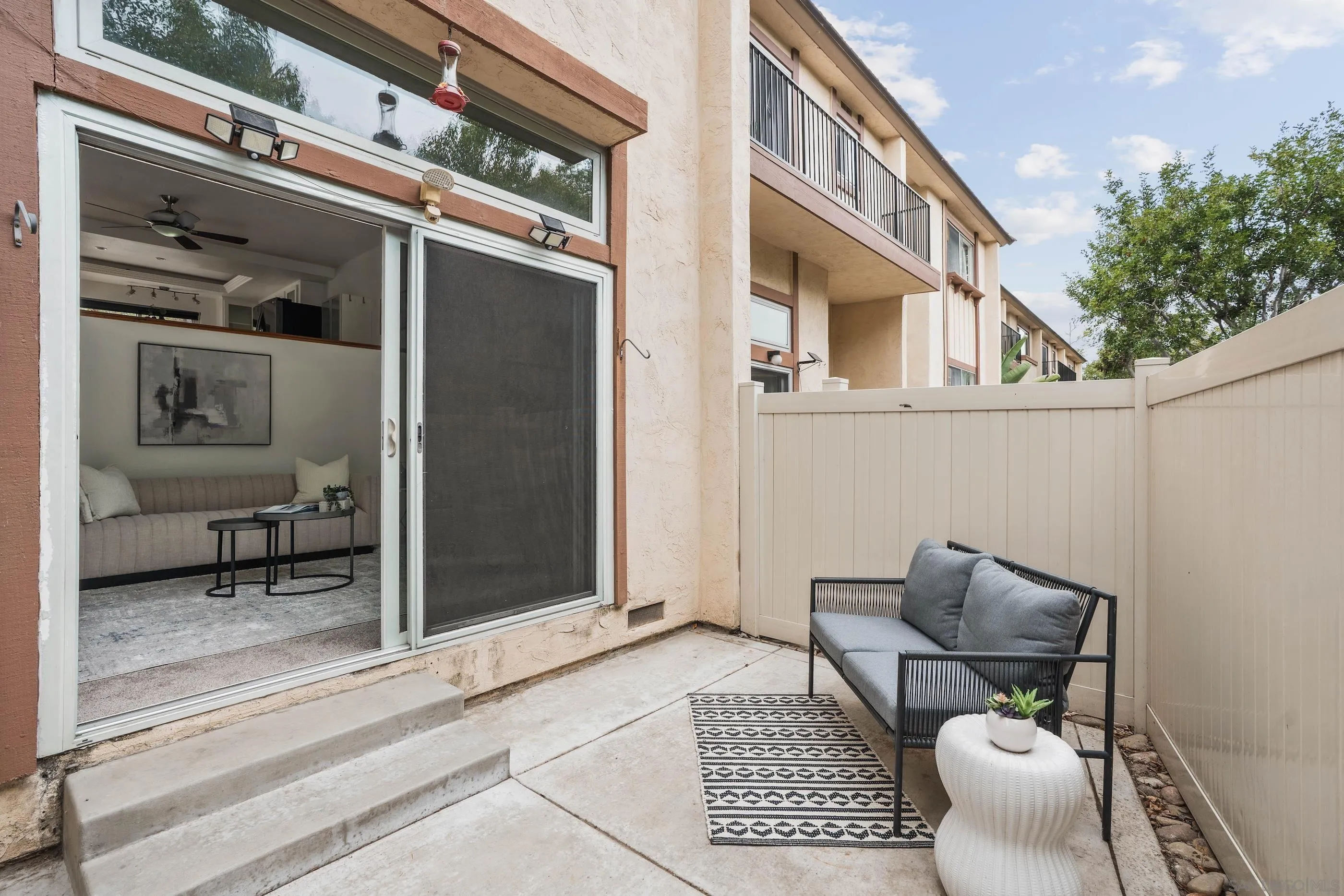 Photo #2: 250033978 Listing 