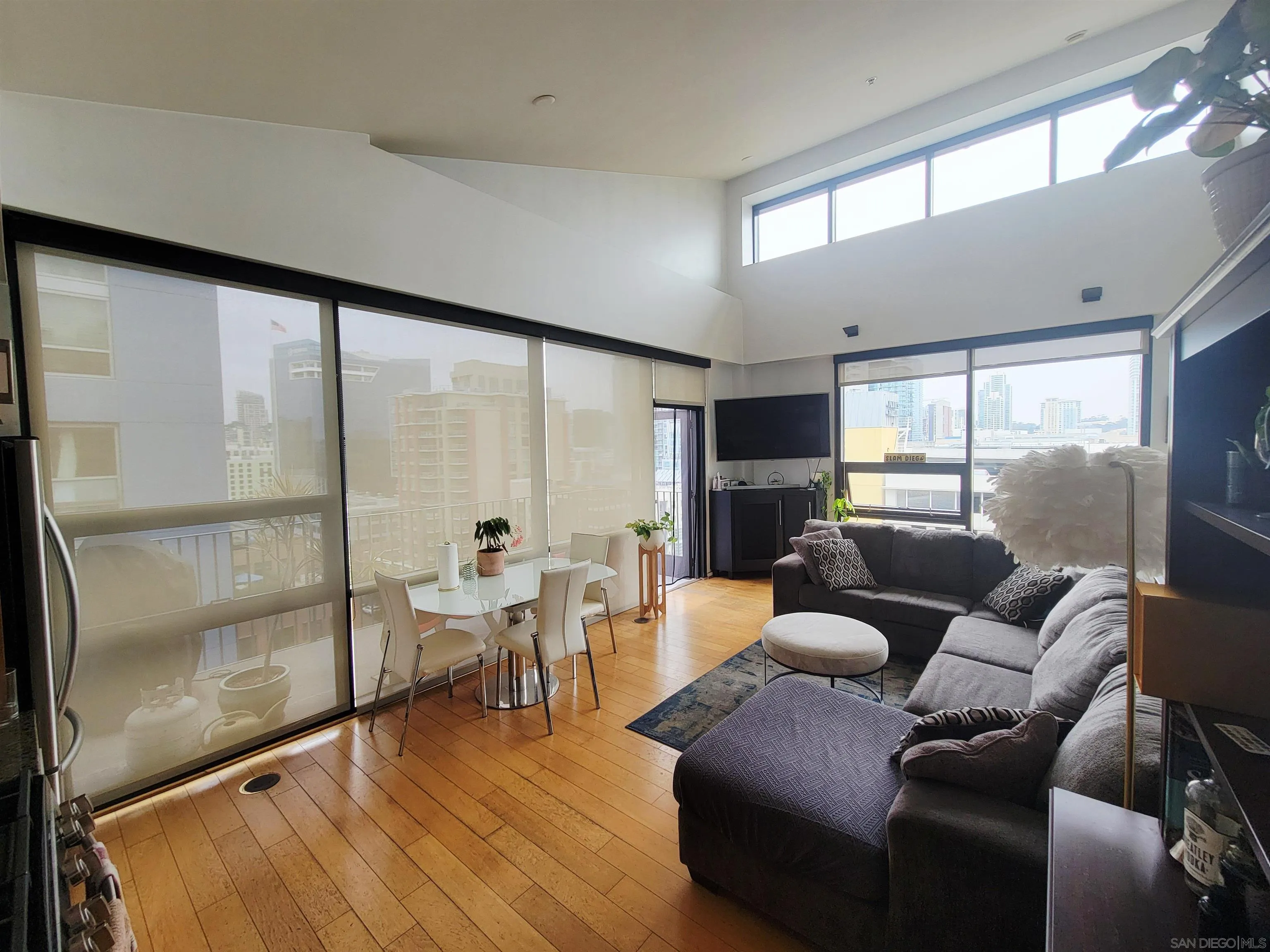 Photo #8: 250033979 Listing: Photo #8