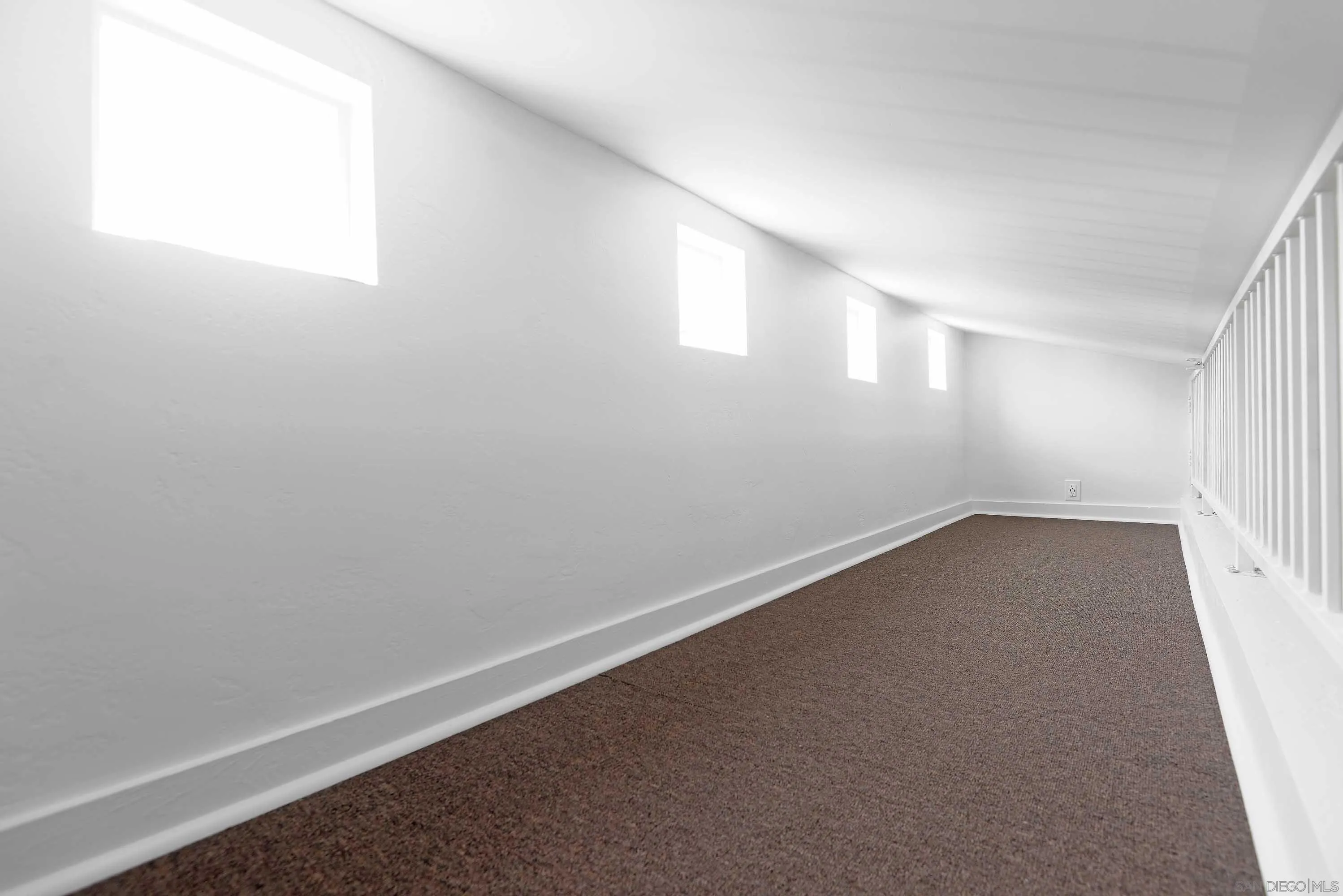 Photo #7: 250033980 Listing: Photo #7
