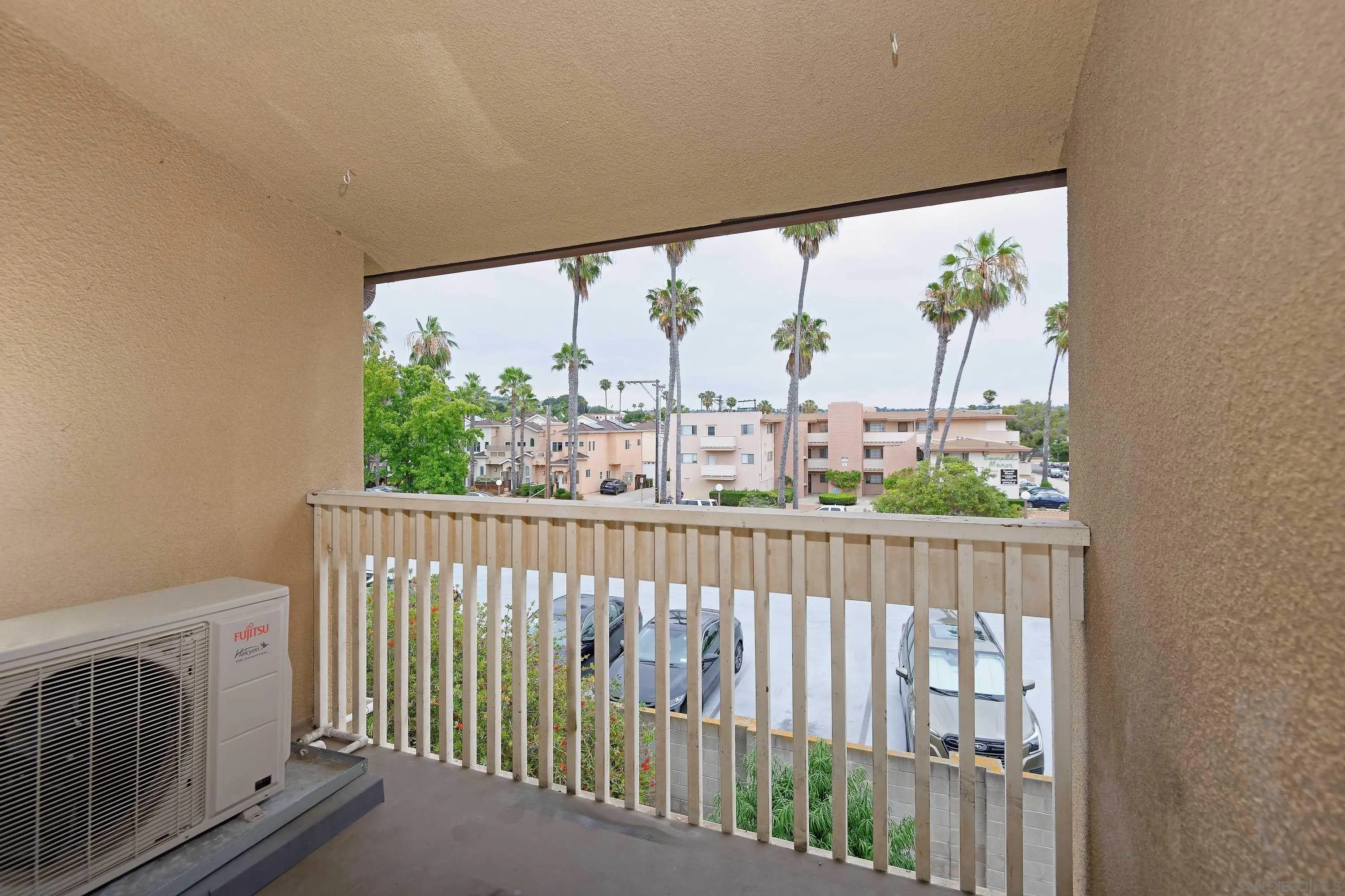 Photo #5: 250033980 Listing 