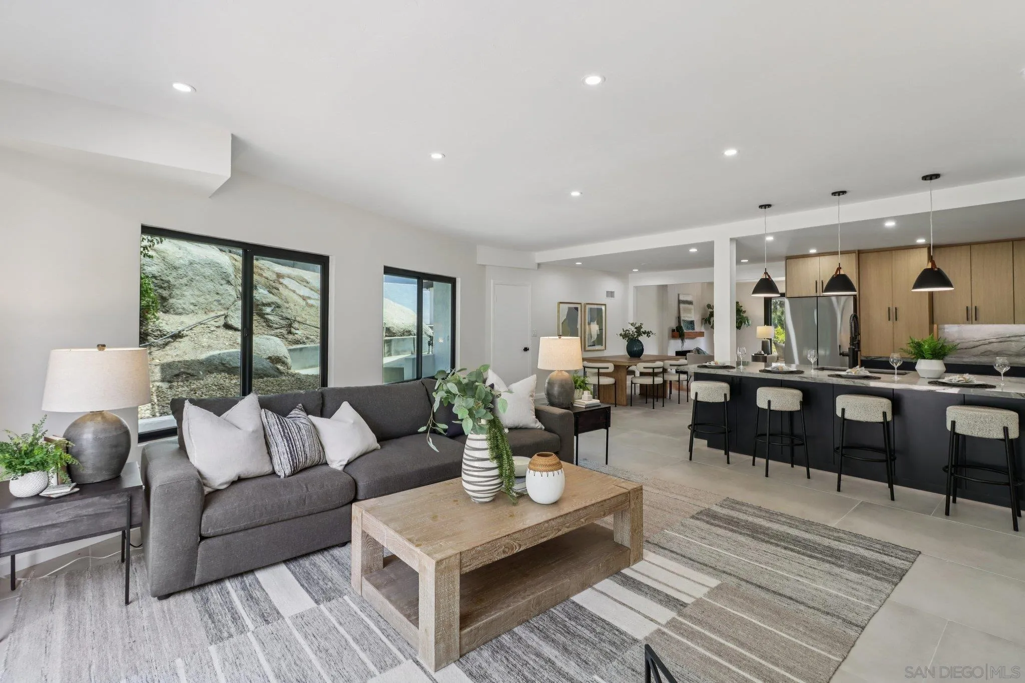 https://cdn.realtyfeed.com/cdn/127/250033982/1f0925704db5b4b5deeb1d1cb7a9447c.webp