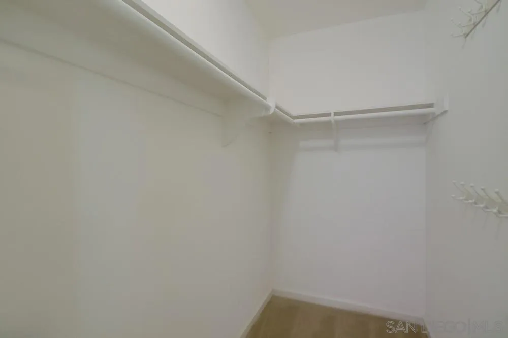 Photo #24: 250033997 Listing: Photo #24