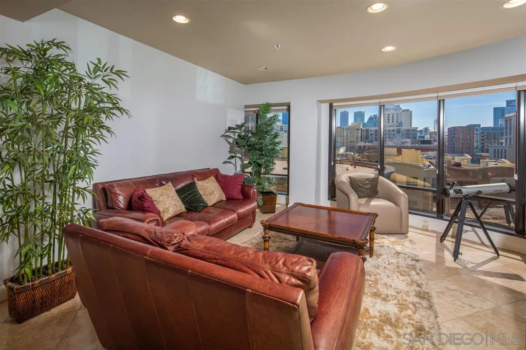 Photo #3: 250034001 Listing 