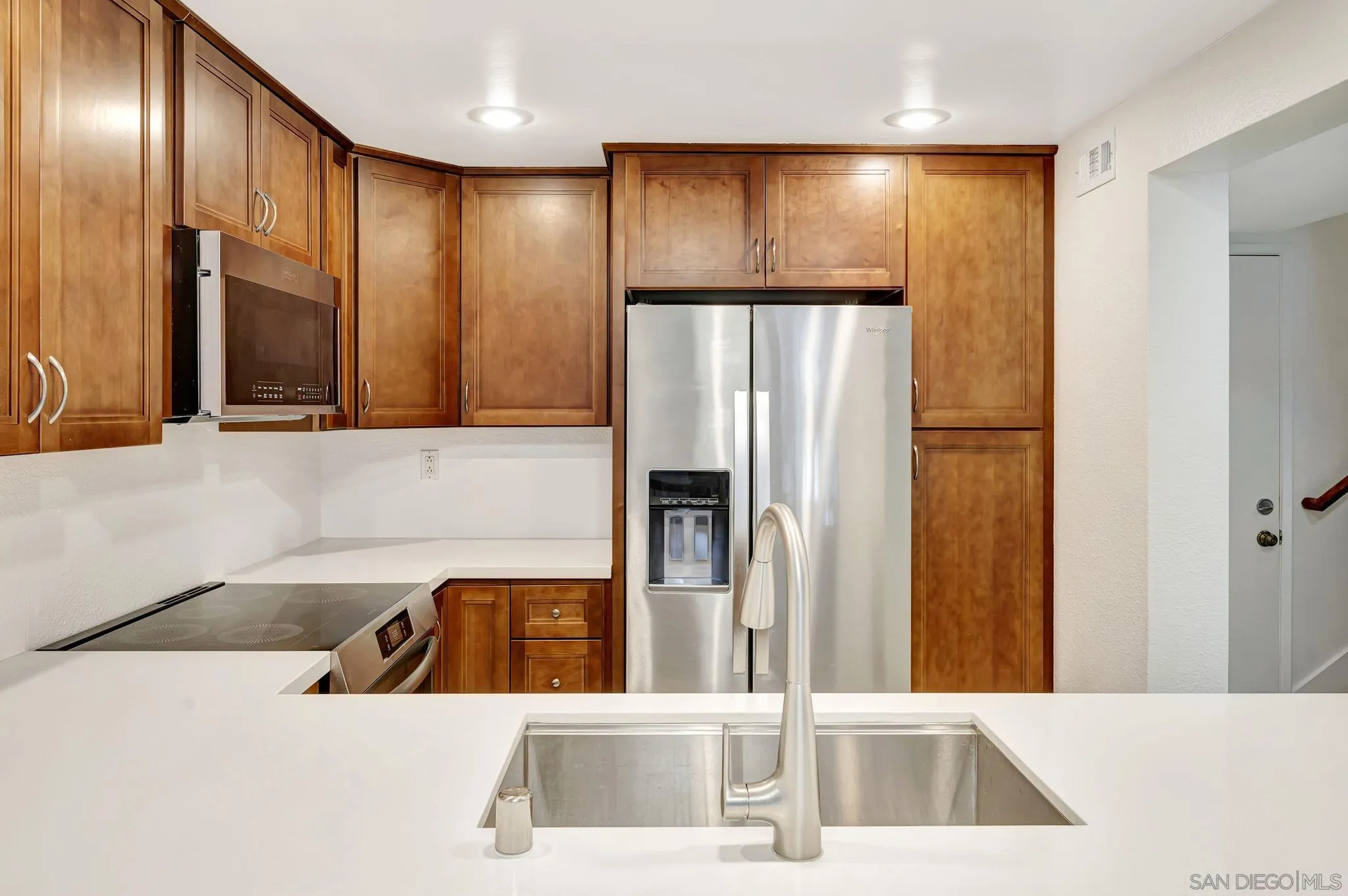 Photo #3: 250034012 Listing 