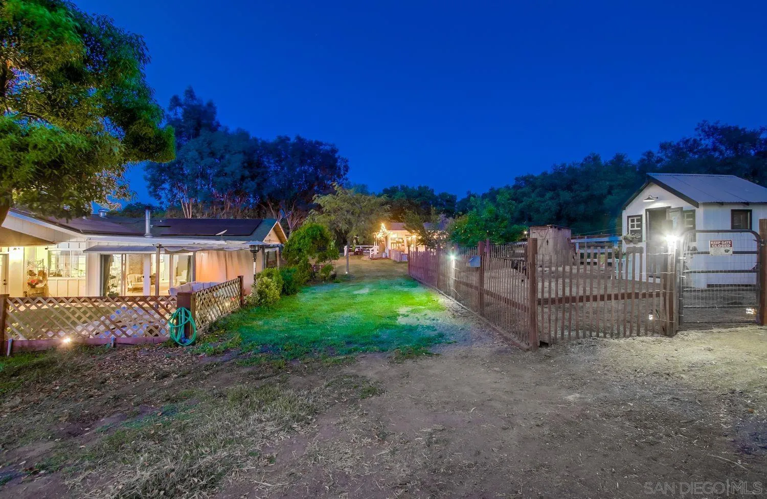 https://cdn.realtyfeed.com/cdn/127/250034031/ac04fd9a2f87194715d15fb60d1b4903.webp