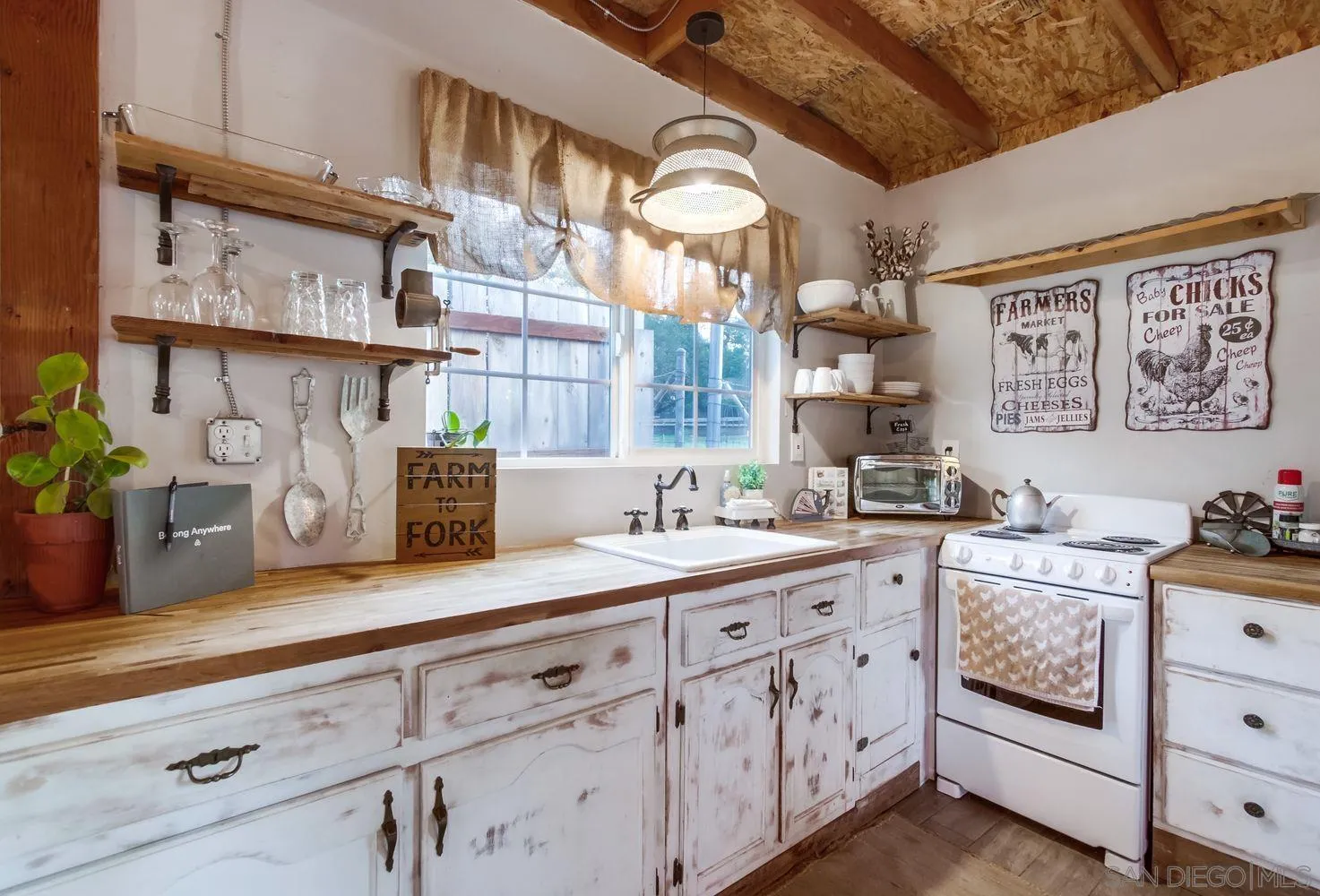 https://cdn.realtyfeed.com/cdn/127/250034031/b51c2a0ea74a92e6758f36d5d0fd1212.webp