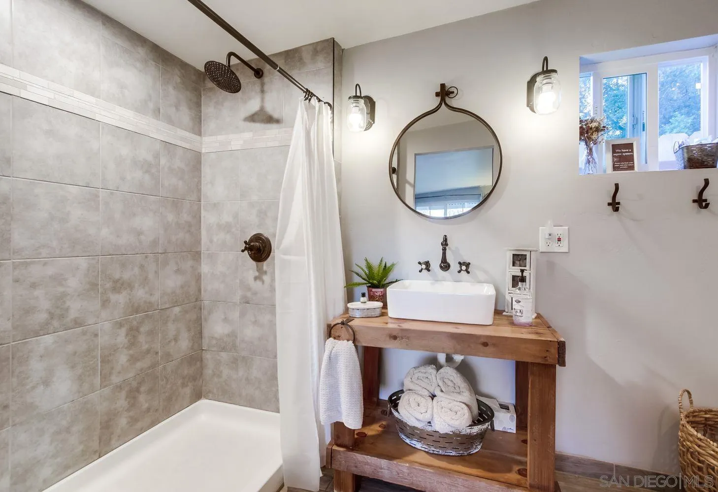 https://cdn.realtyfeed.com/cdn/127/250034031/d869ec2b0b3b795b372d74dfab5e3423.webp