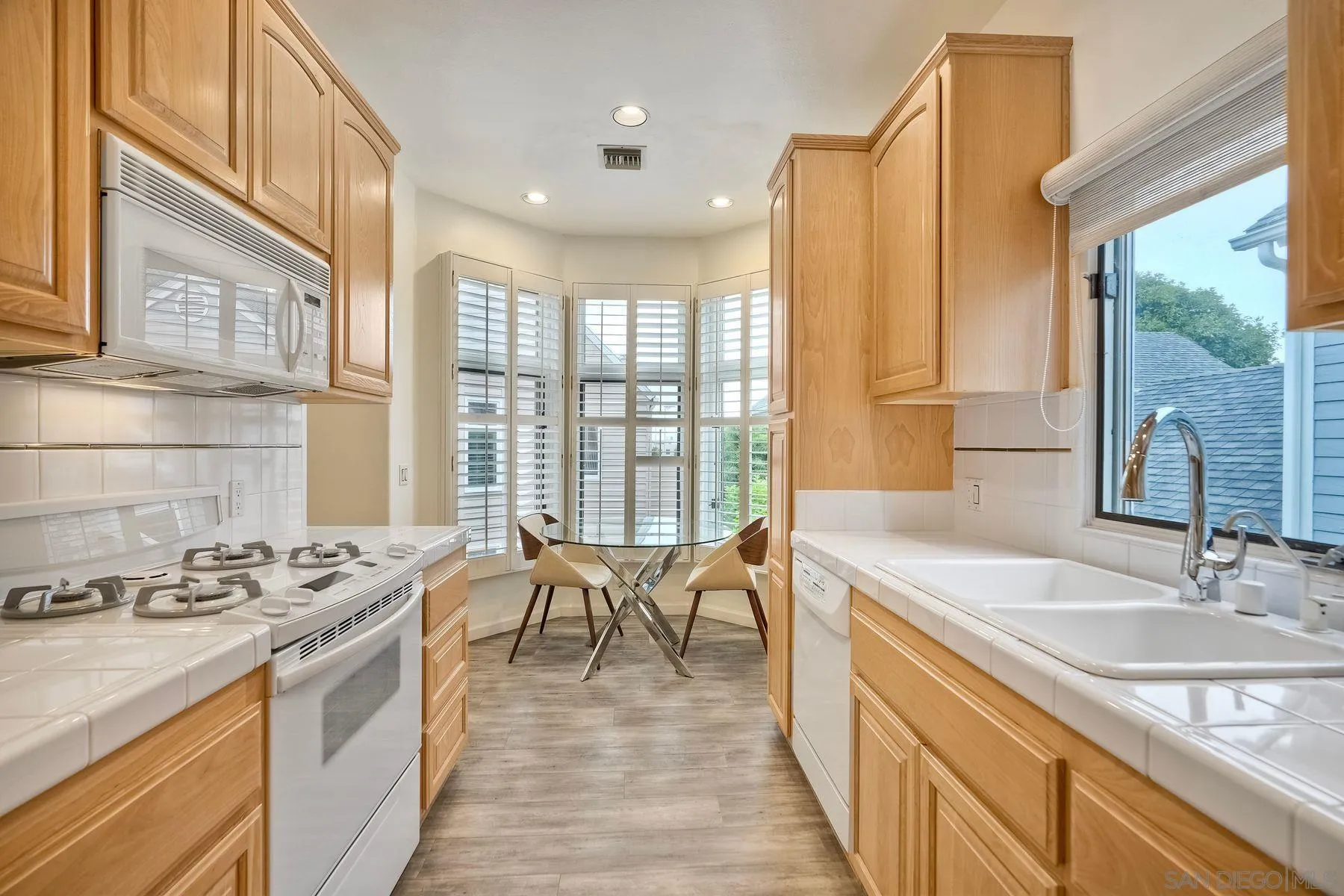 Photo #37: 250034032 Listing: Photo #37
