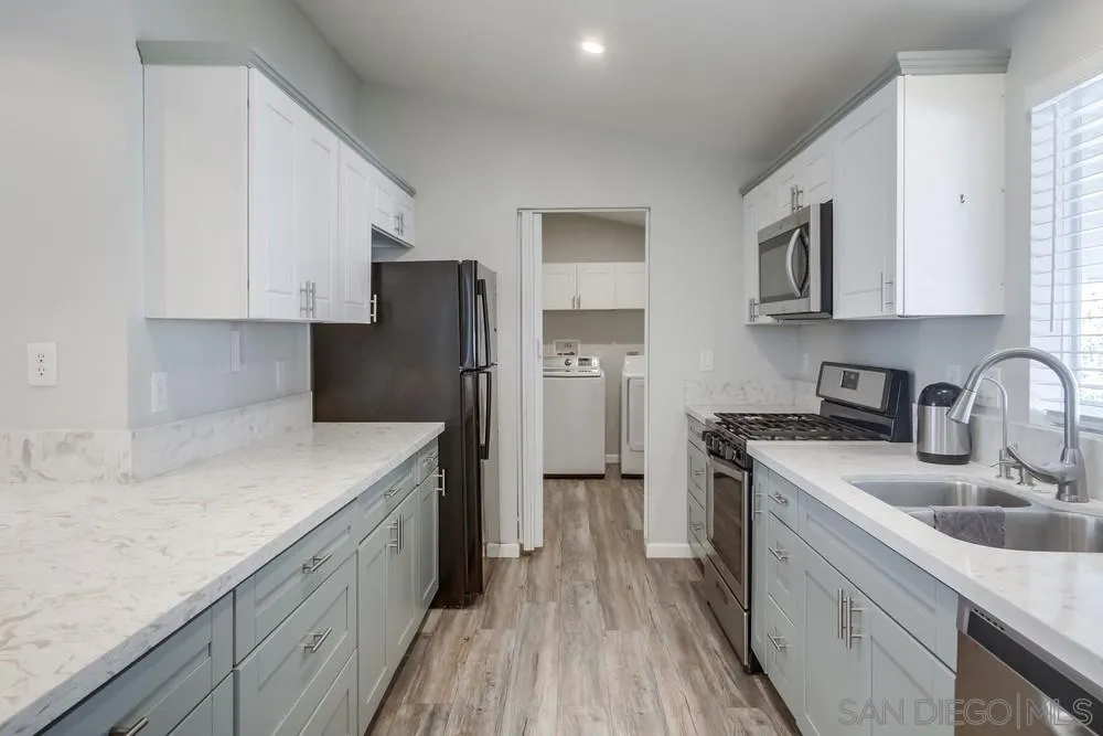 https://cdn.realtyfeed.com/cdn/127/250034039/72ed9071dbea44d4628e8dd17c8db650.webp