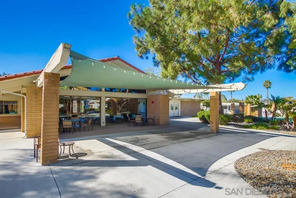 https://cdn.realtyfeed.com/cdn/127/250034039/fb123c3d3dc799aec8b4b1e87d6b9550.webp