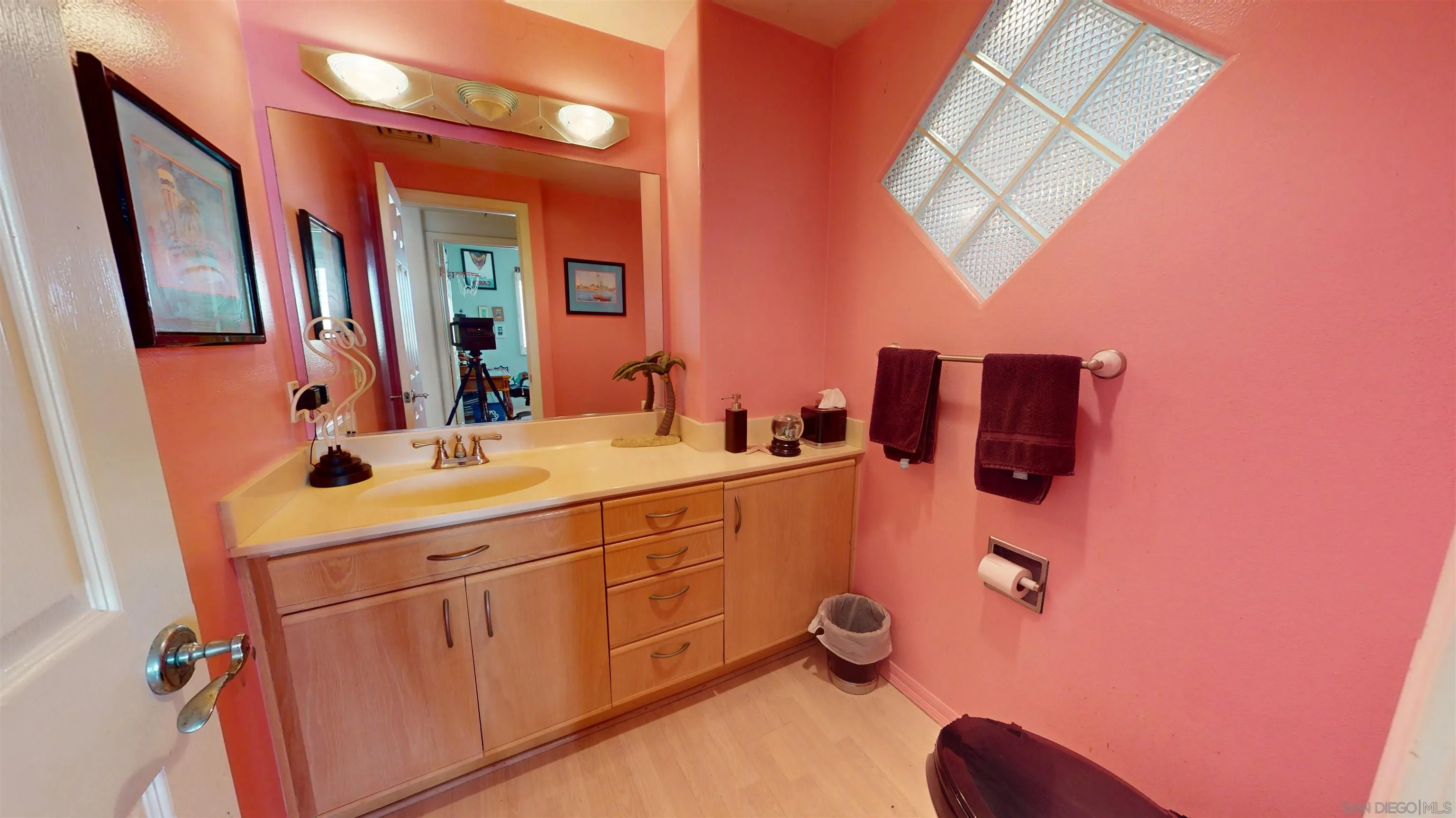 Photo #10: 250034043 Listing: Photo #10
