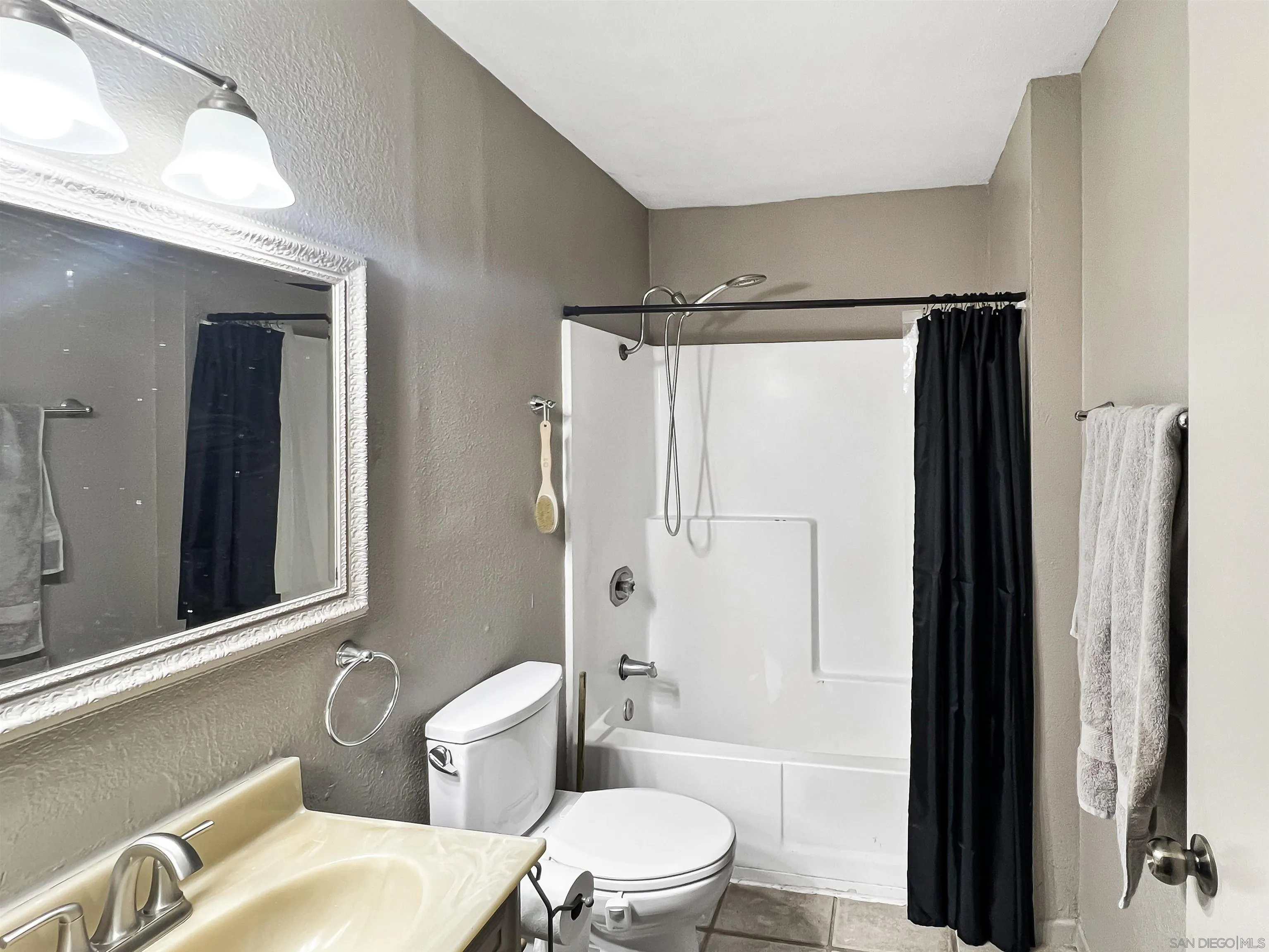 Photo #9: 250034063 Listing: Photo #9