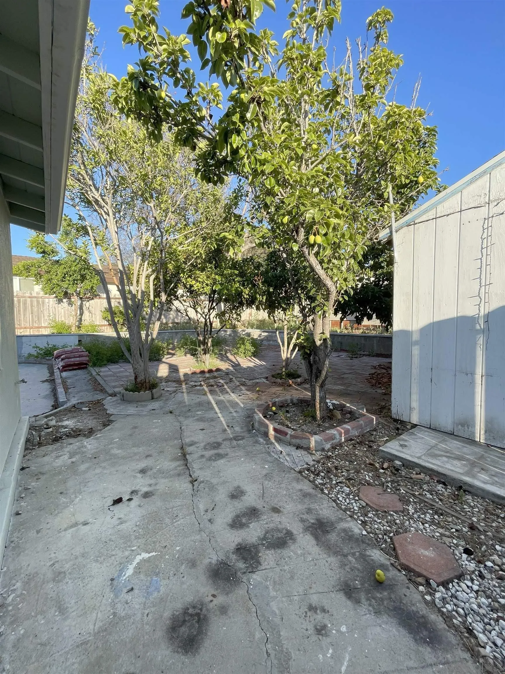 https://cdn.realtyfeed.com/cdn/127/250034082/87ebd4beafffa06761ab104d6c14fa30.webp