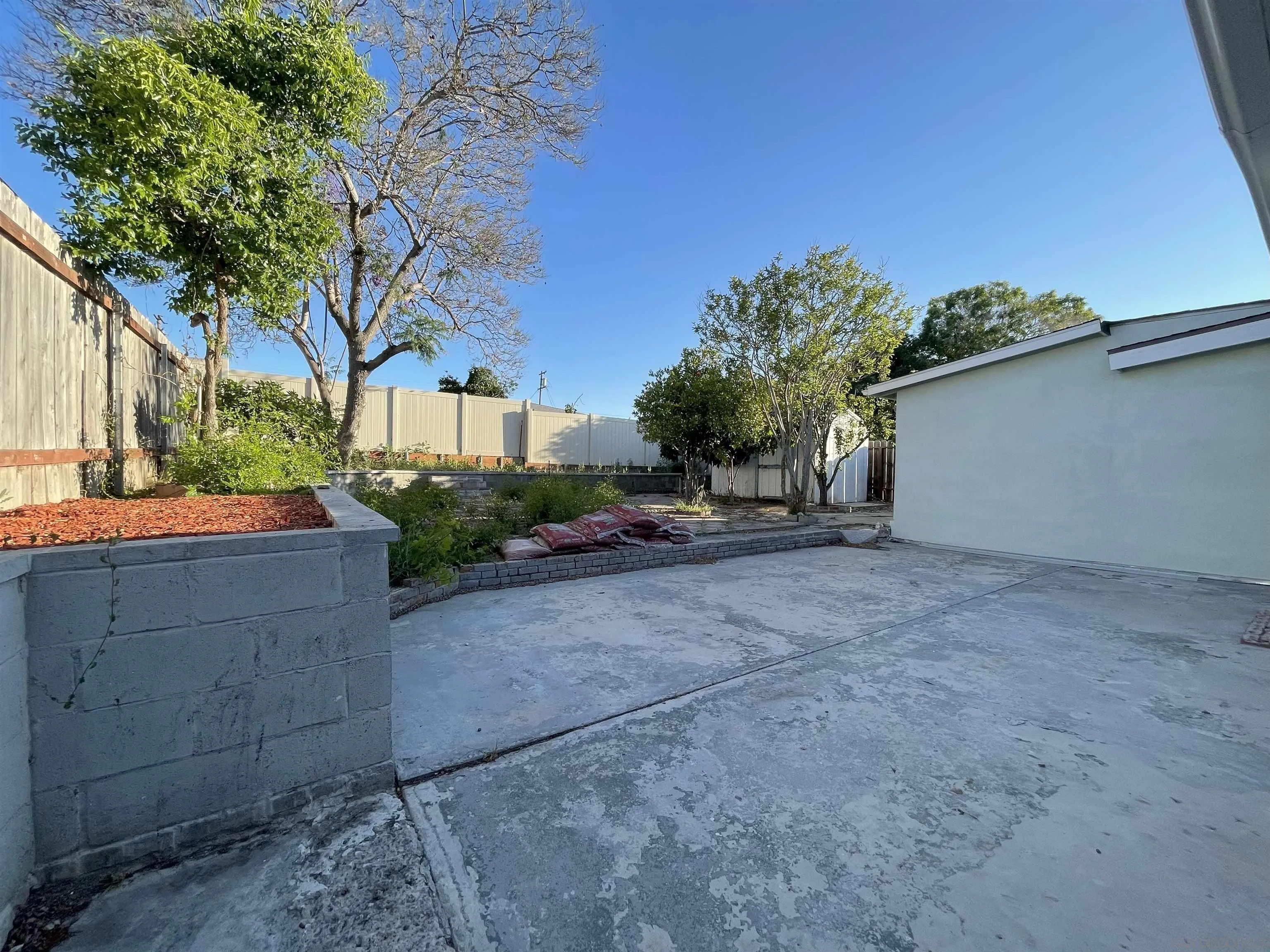 https://cdn.realtyfeed.com/cdn/127/250034082/cd81723817d5d57366b7c5289bc2c449.webp