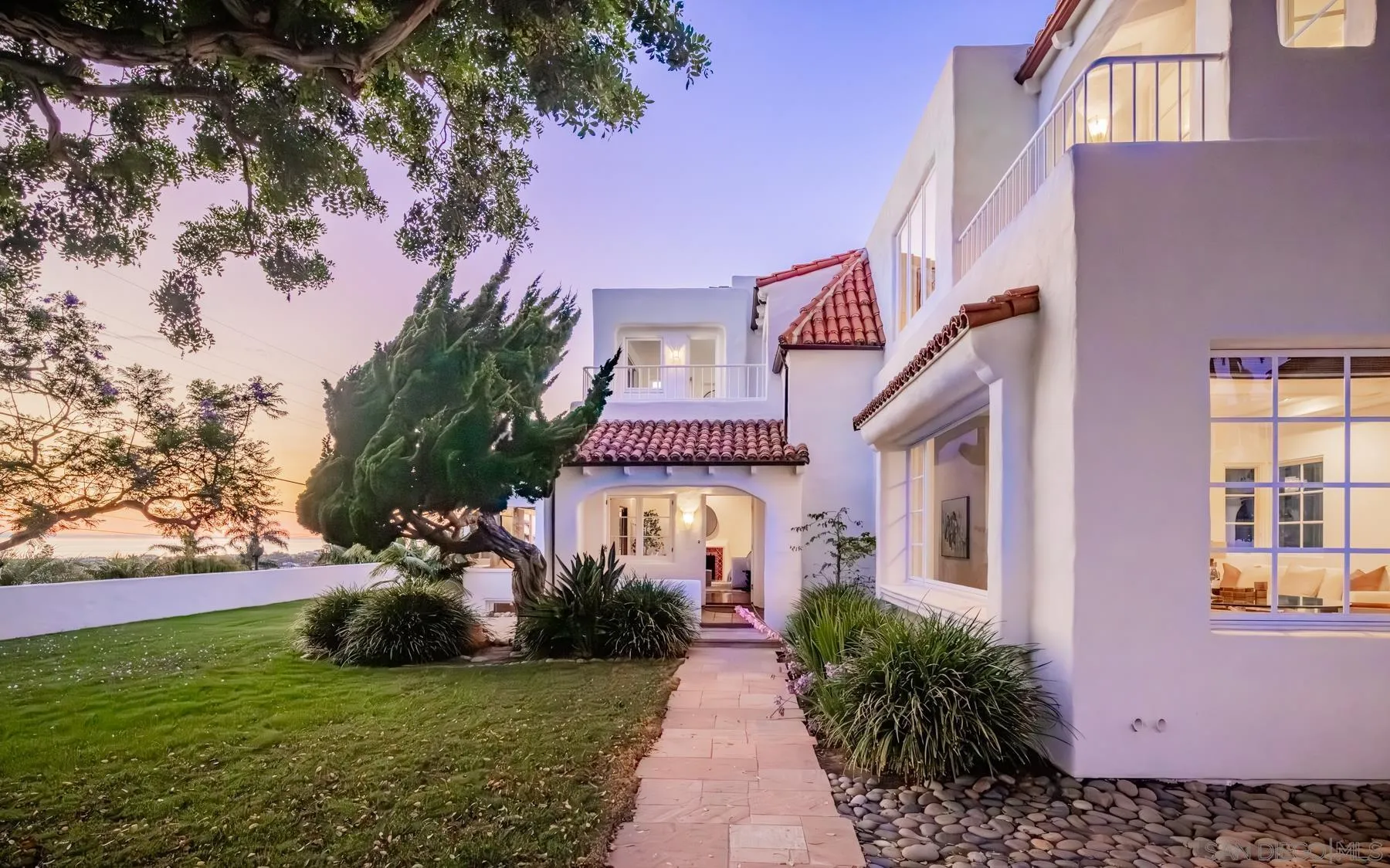 https://cdn.realtyfeed.com/cdn/127/250034086/2cfb7adf9bed962e741fb6919e2c0b48.webp