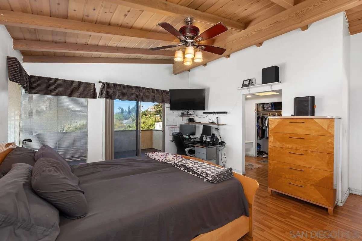 https://cdn.realtyfeed.com/cdn/127/250034087/6a0011ff625c765cc4f3b184432be5f8.webp