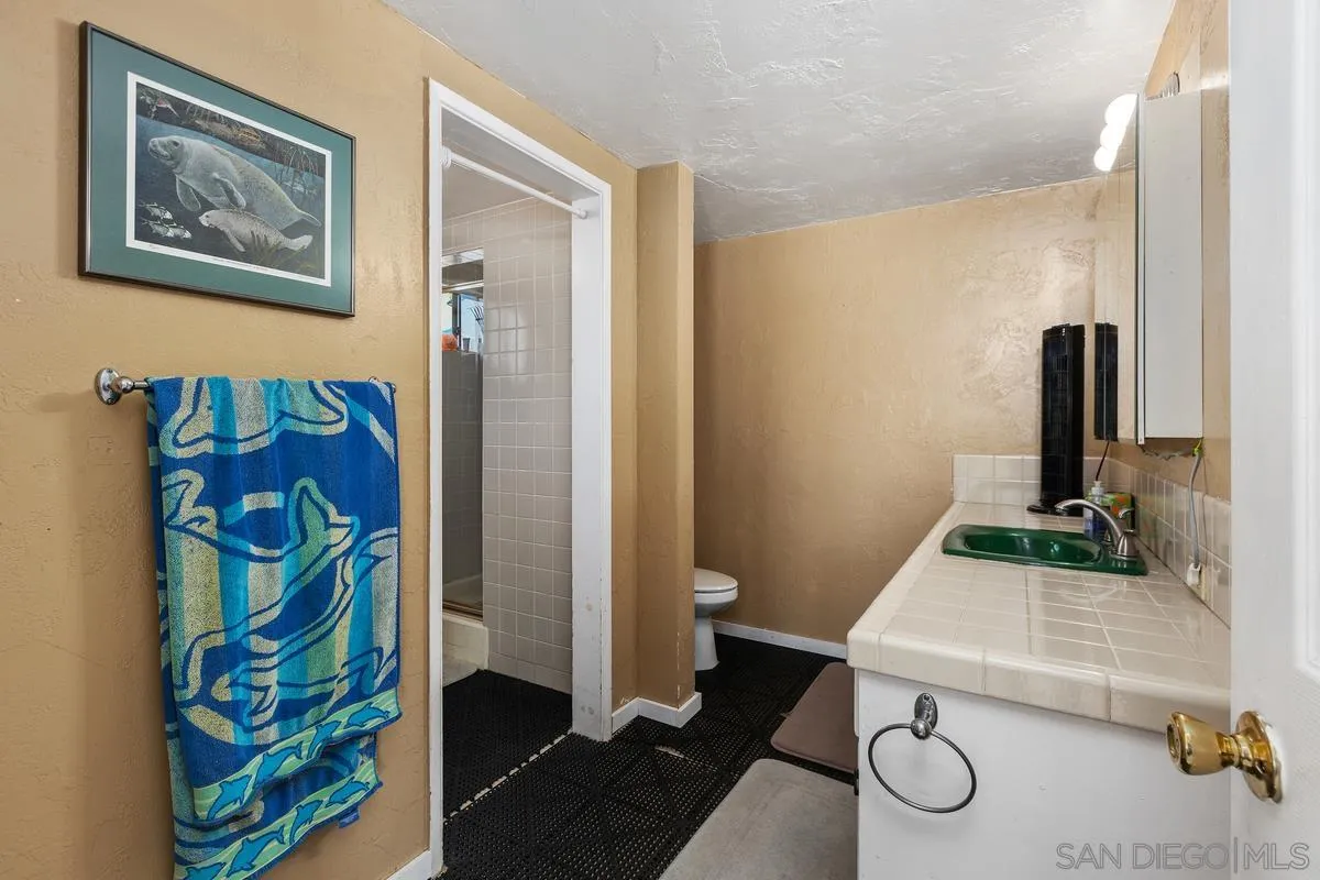 https://cdn.realtyfeed.com/cdn/127/250034087/a55297031925e7b98001988ca6411d37.webp