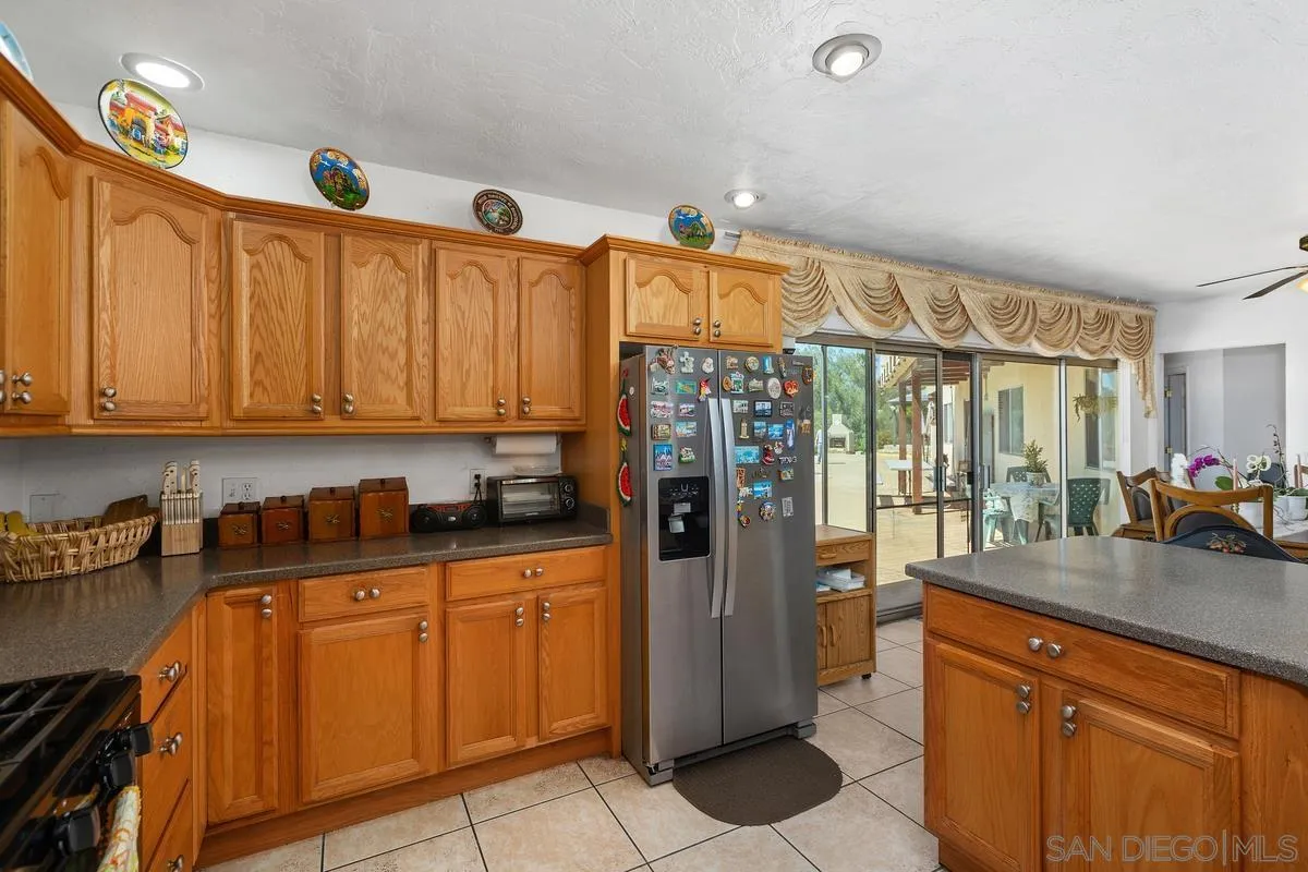 https://cdn.realtyfeed.com/cdn/127/250034087/a573906e432d0c570ba551ff99690185.webp