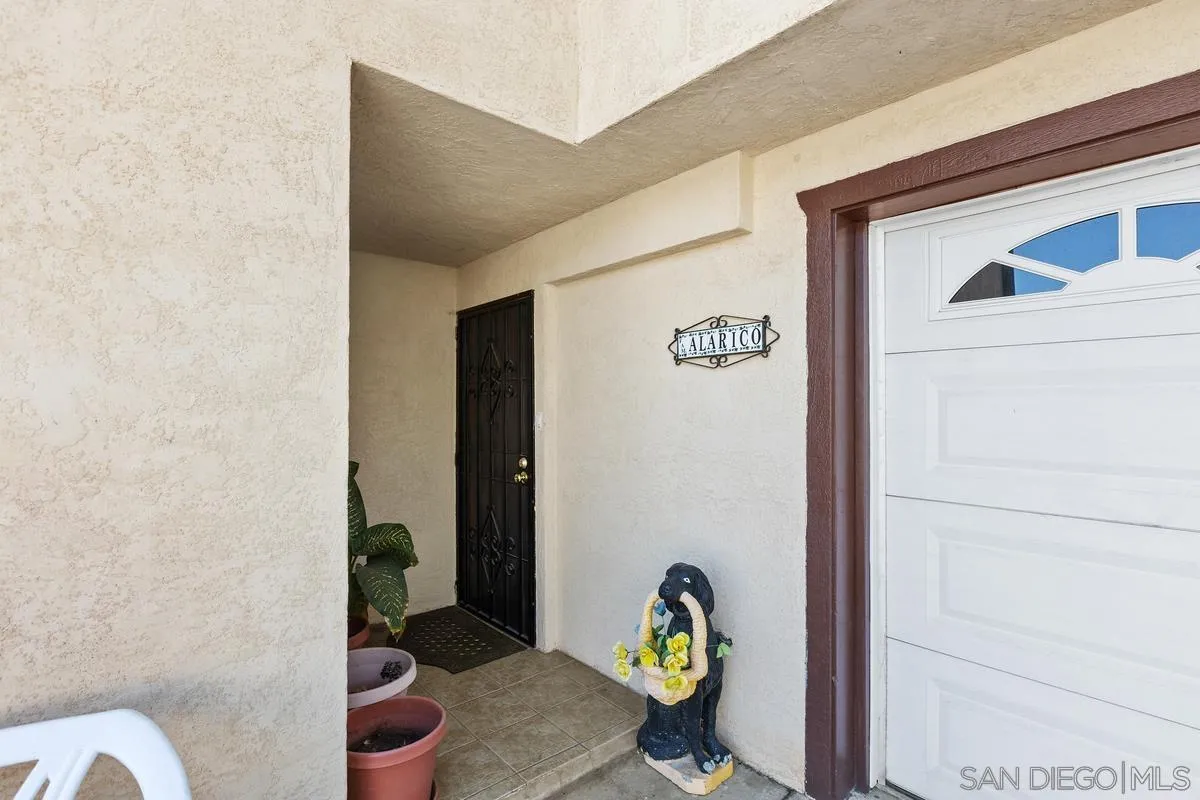 https://cdn.realtyfeed.com/cdn/127/250034087/a7ca462570e3b9742f0c927df118fdba.webp