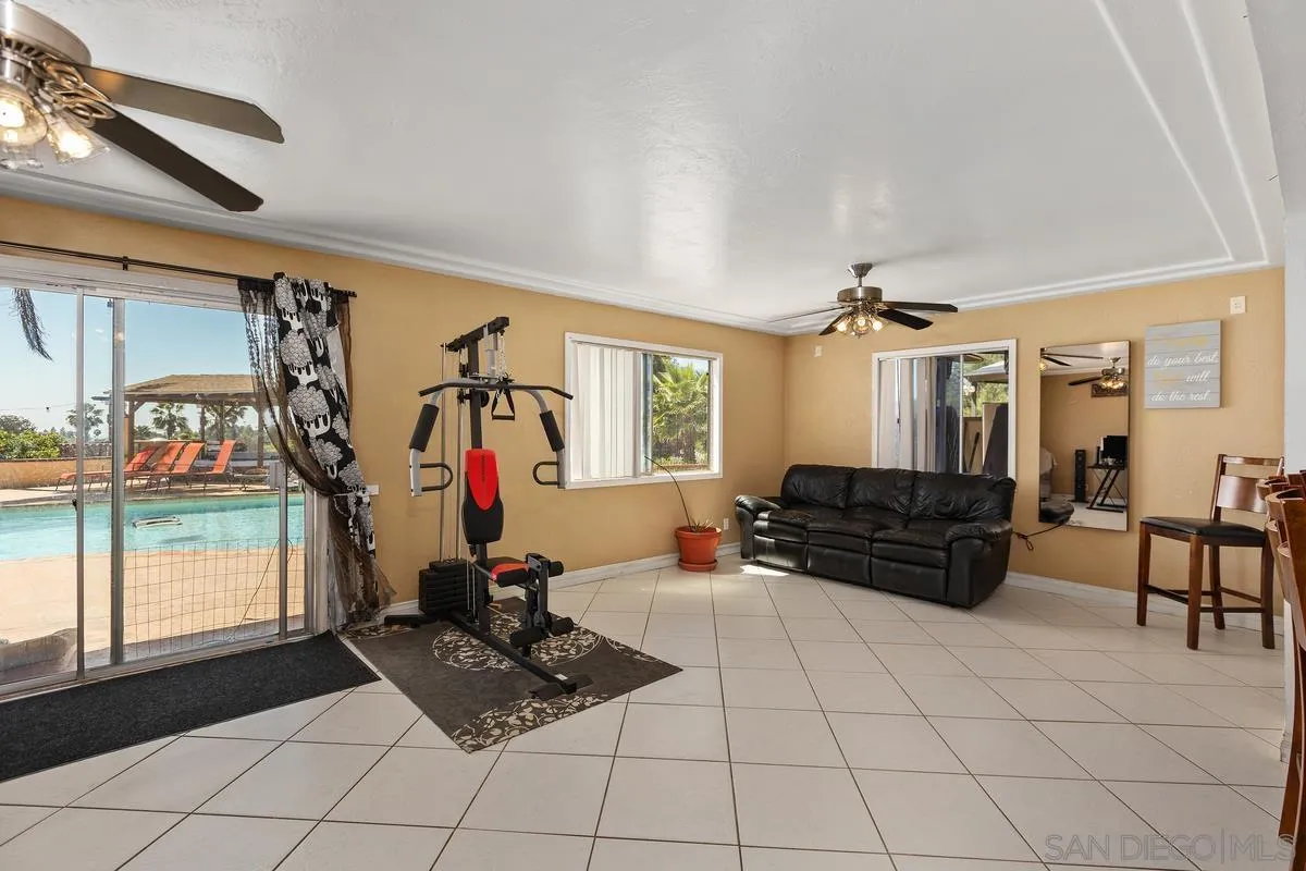 https://cdn.realtyfeed.com/cdn/127/250034087/db97af699cdb4cdc87e032f4740fc82f.webp