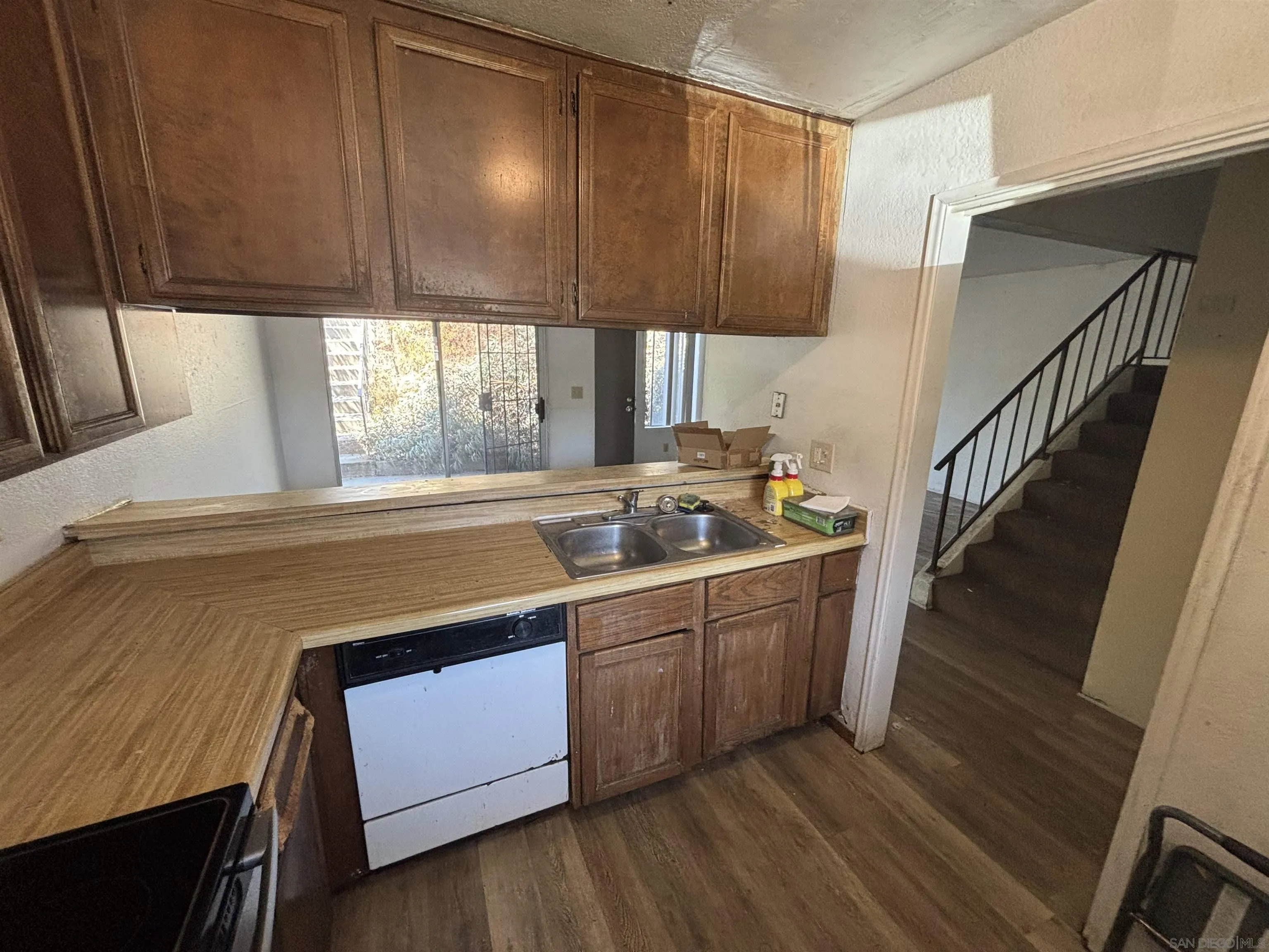 https://cdn.realtyfeed.com/cdn/127/250034091/1e3cbb189a238061d3c87f768c804c2c.webp