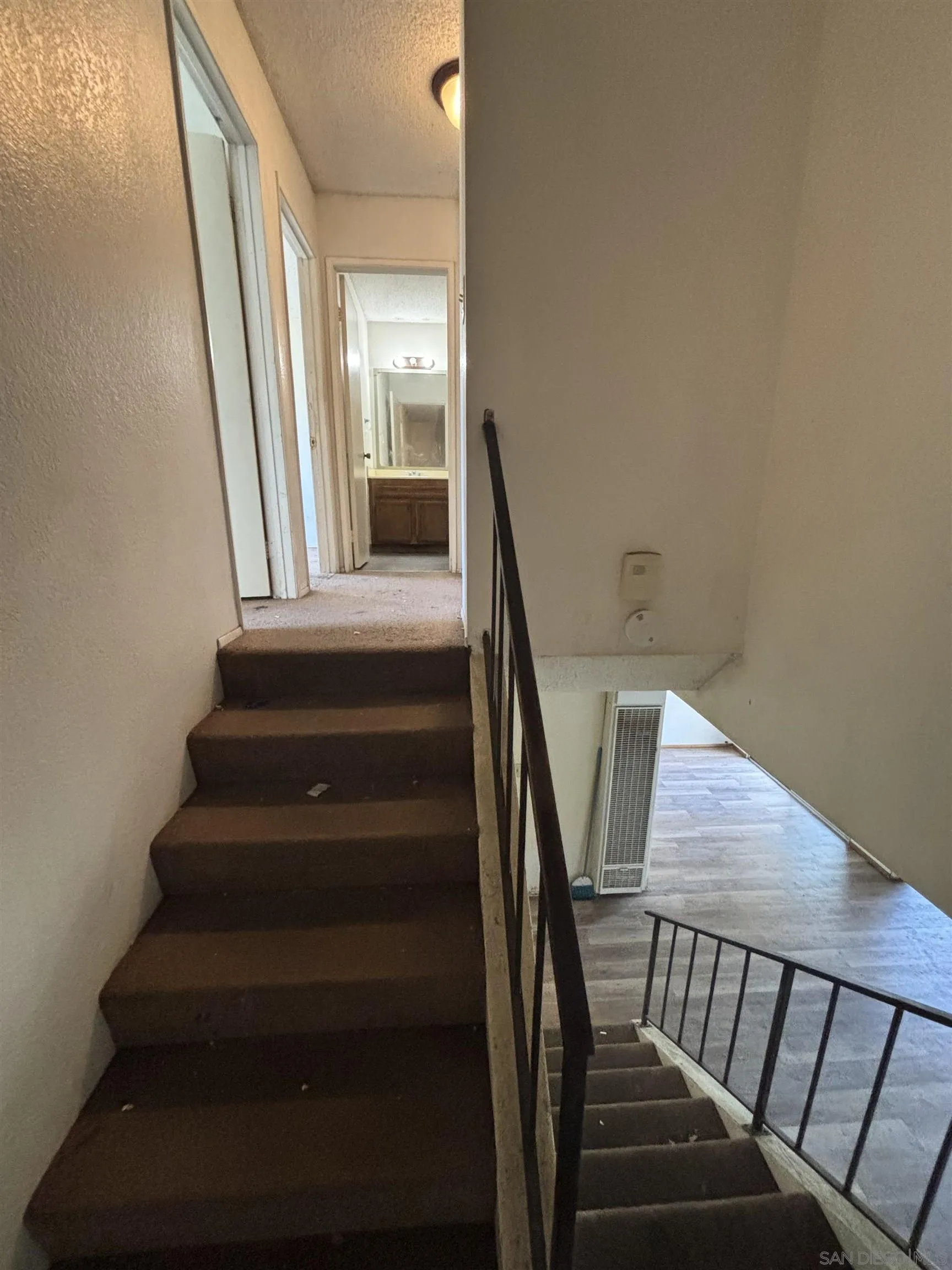 https://cdn.realtyfeed.com/cdn/127/250034091/f06dbf172ec33c7d2d74783a1c067ee3.webp