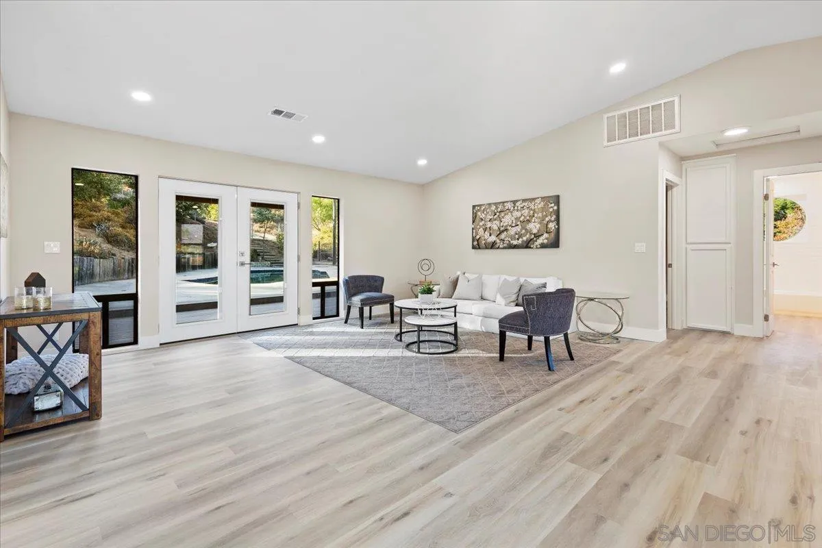 https://cdn.realtyfeed.com/cdn/127/250034095/70f9bbc2a91e69214a909d0706682ab2.webp
