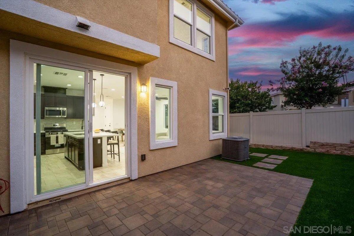 Photo #2: 250034098 Listing 