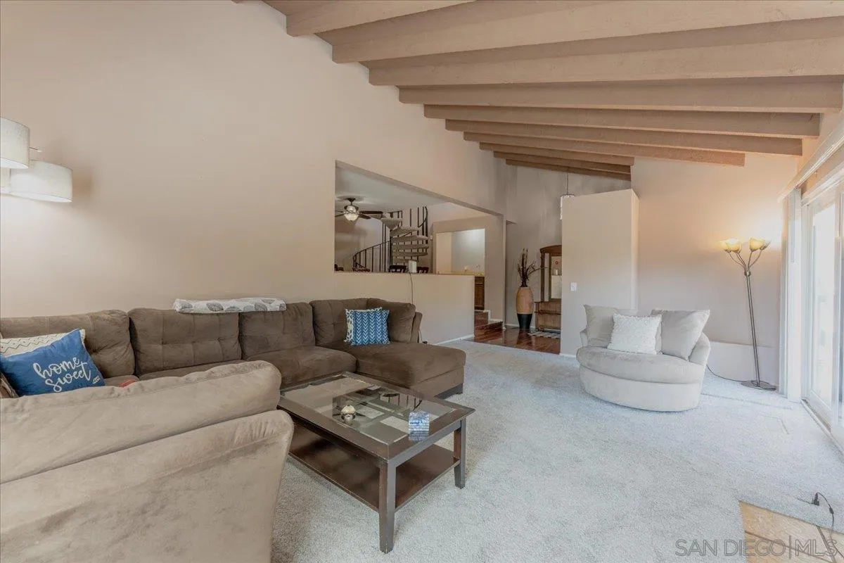 Photo #6: 250034100 Listing 
