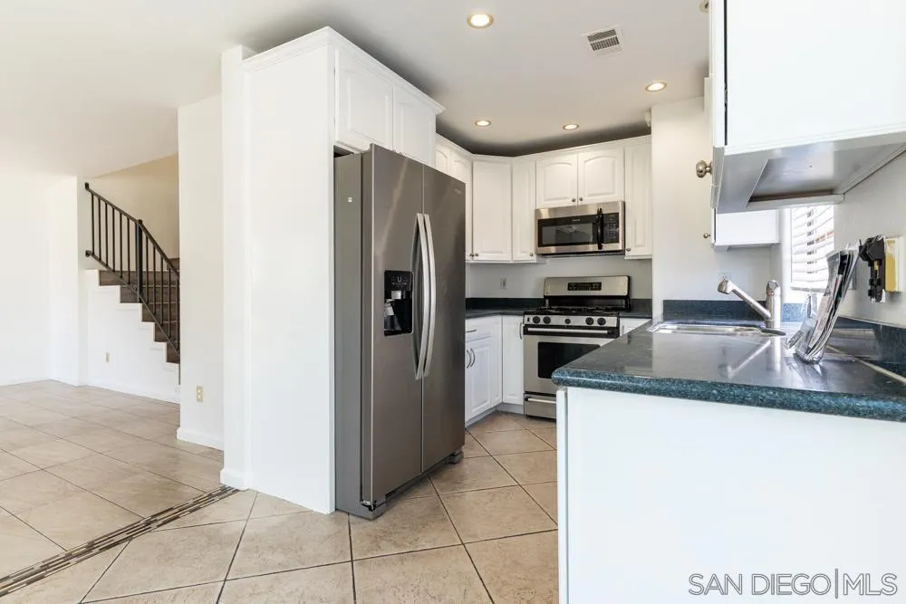 Photo #11: 250034117 Listing: Photo #11