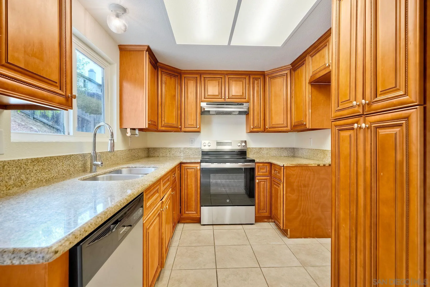 Photo #17: 250034120 Listing: Photo #17