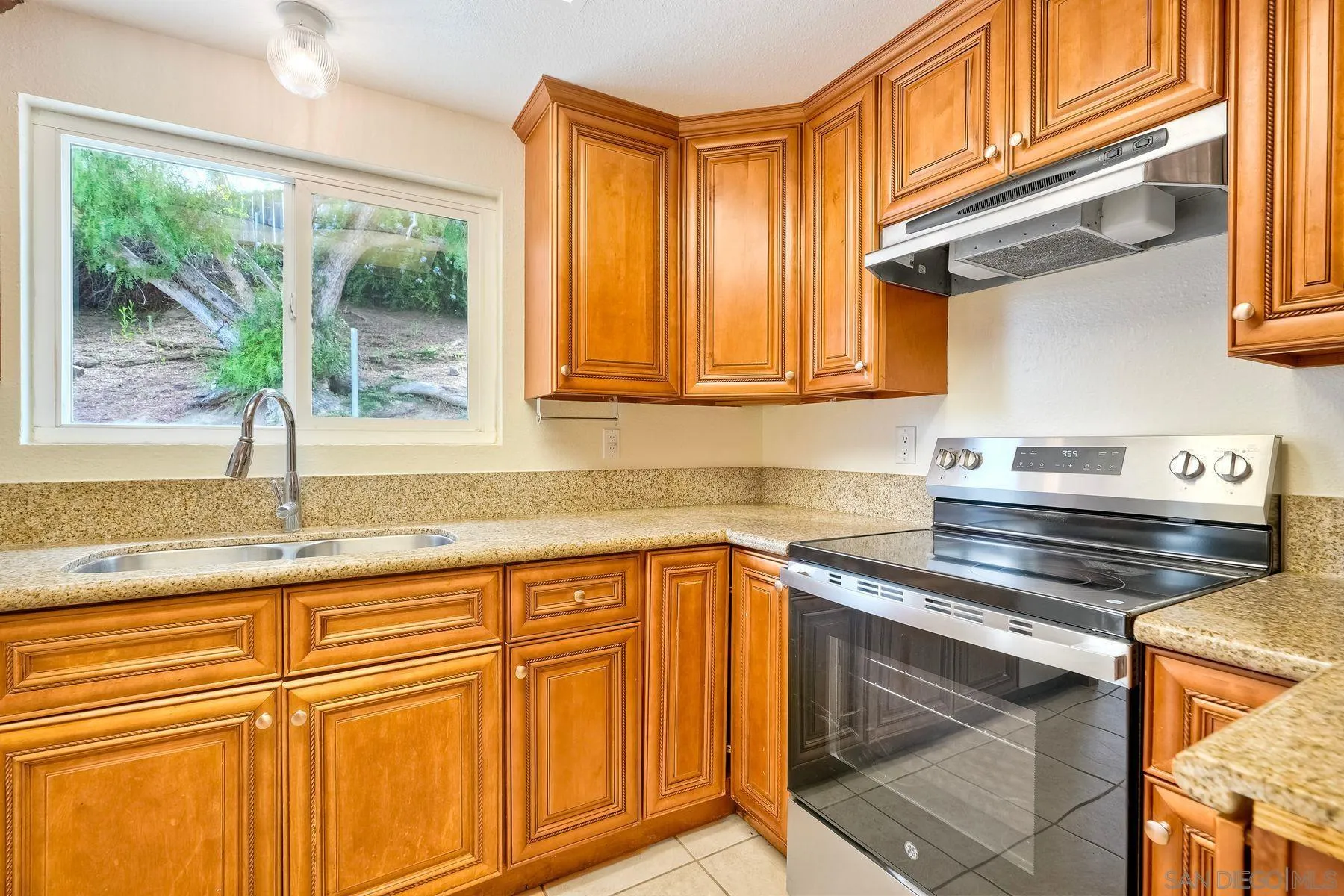Photo #23: 250034120 Listing: Photo #23