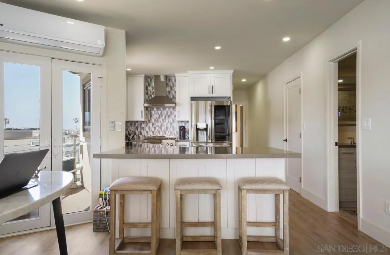 Photo #12: 250034123 Listing: Photo #12