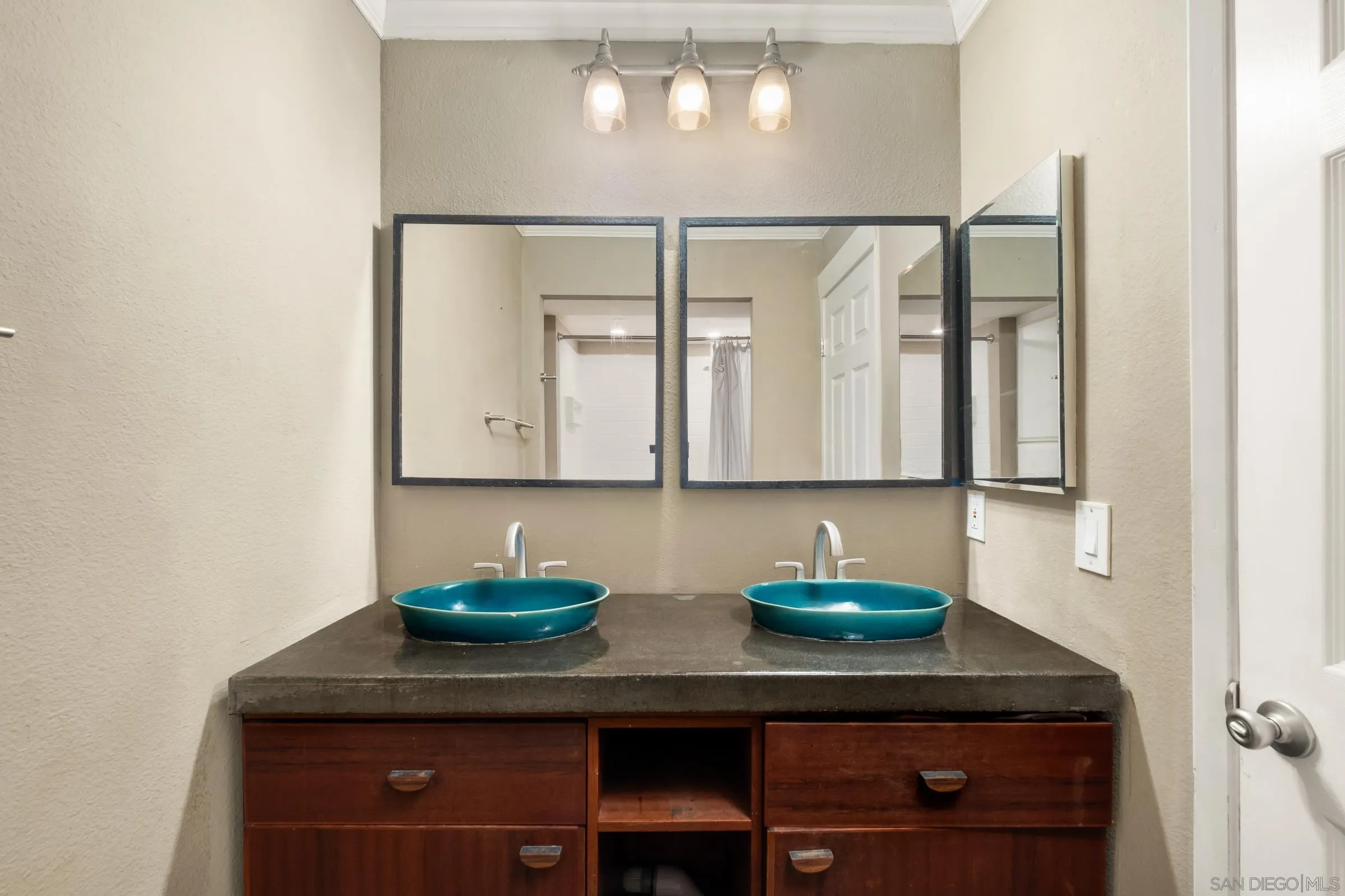 Photo #18: 250034129 Listing: Photo #18