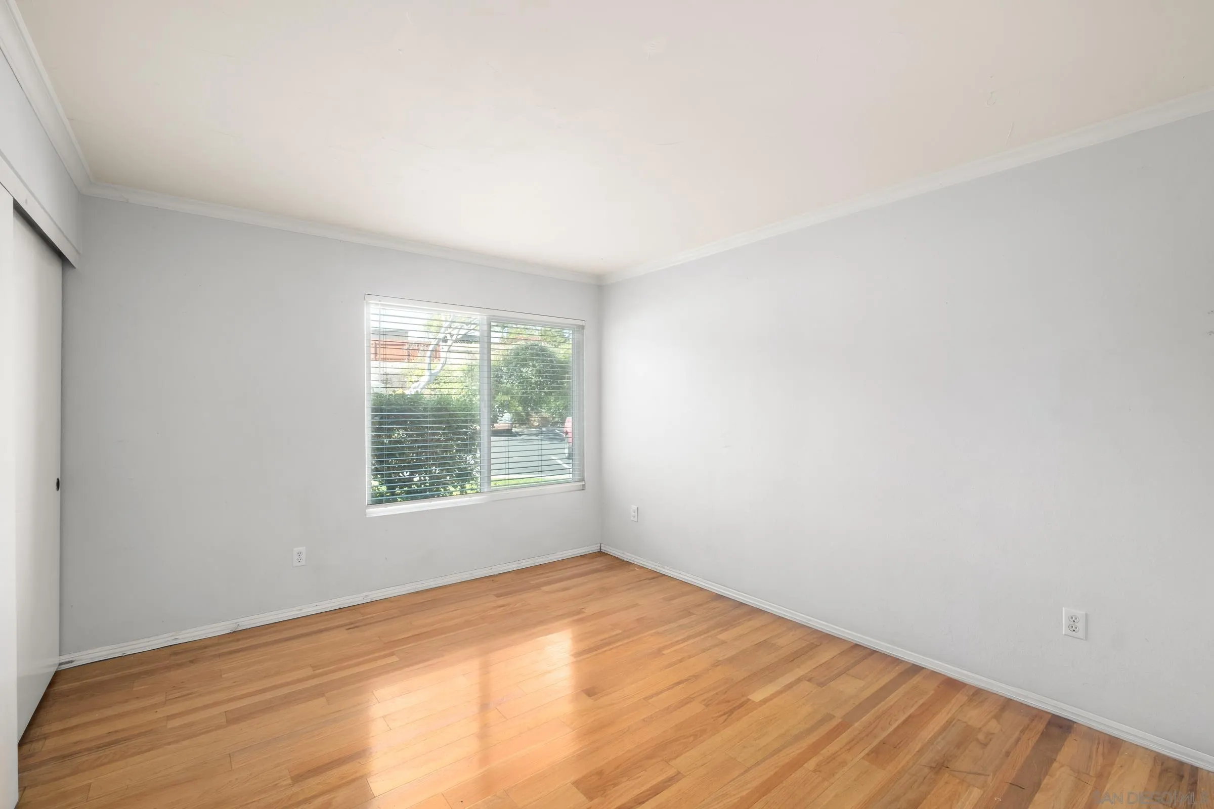 Photo #10: 250034129 Listing: Photo #10