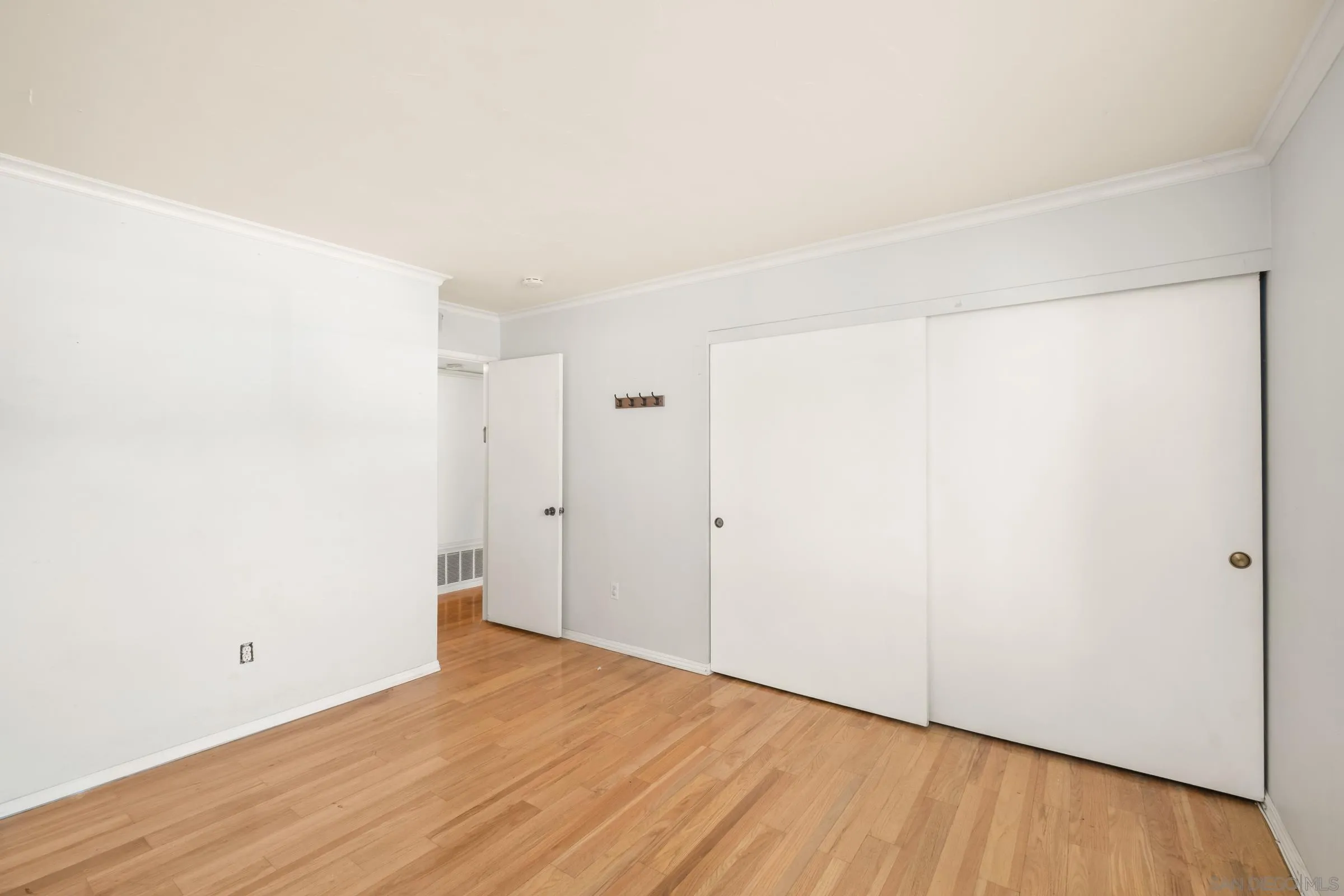 Photo #16: 250034129 Listing: Photo #16