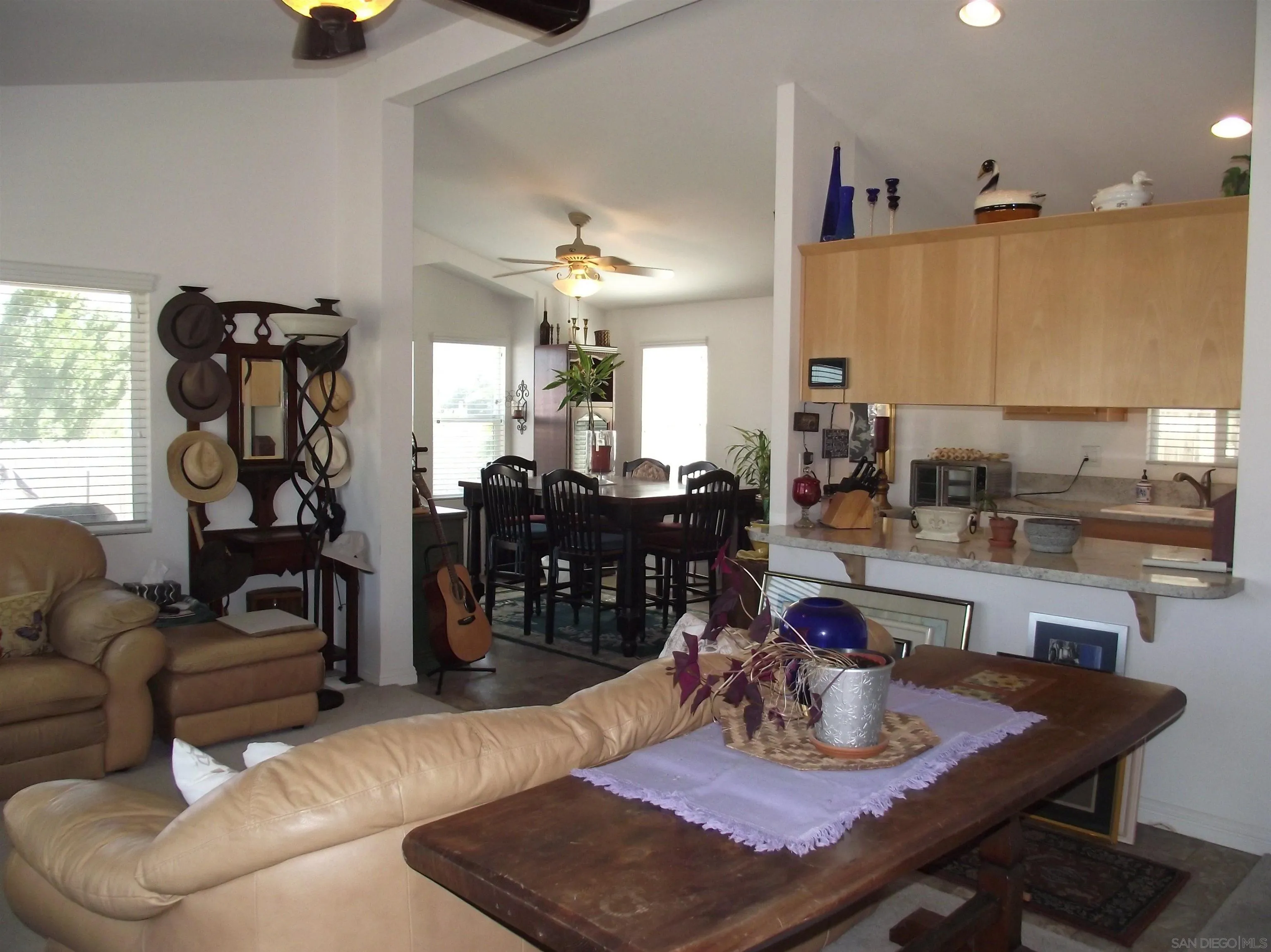 https://cdn.realtyfeed.com/cdn/127/250034138/0db5d12daa4ca52dfe441e7078dd5b95.webp