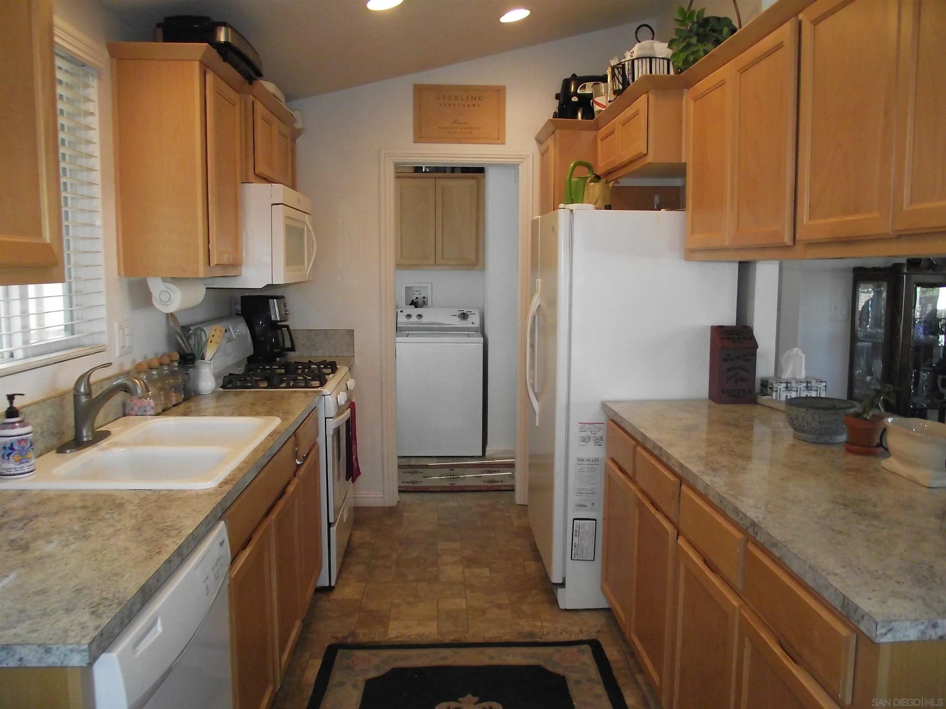 https://cdn.realtyfeed.com/cdn/127/250034138/da34b9968dd8791294ab93598de20851.webp