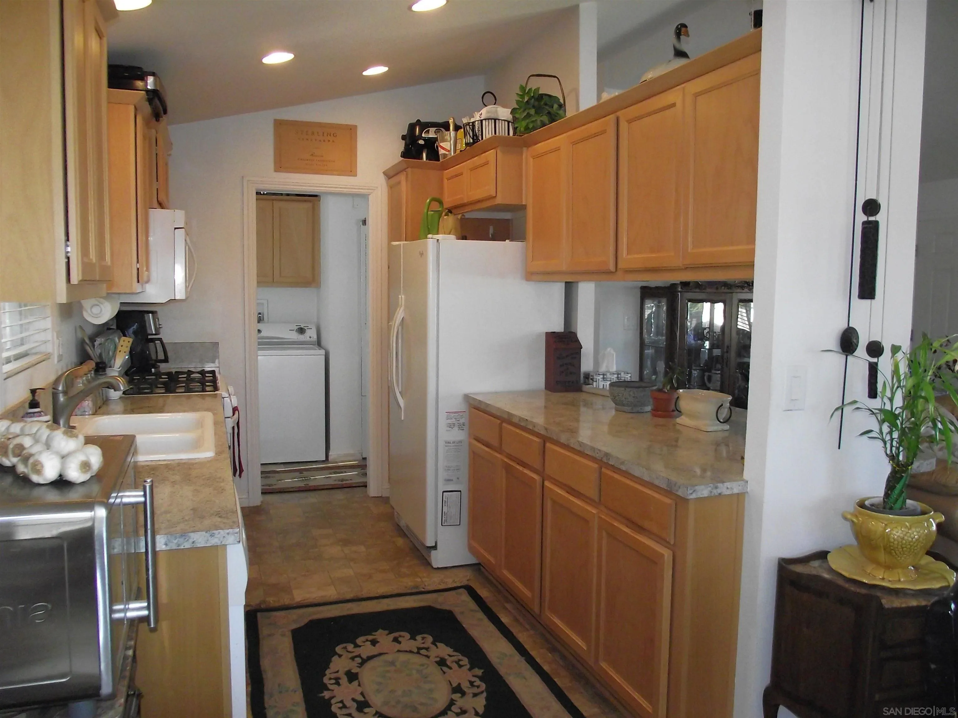 https://cdn.realtyfeed.com/cdn/127/250034138/e484cac633c4ca7253861ead3d3aaa9a.webp