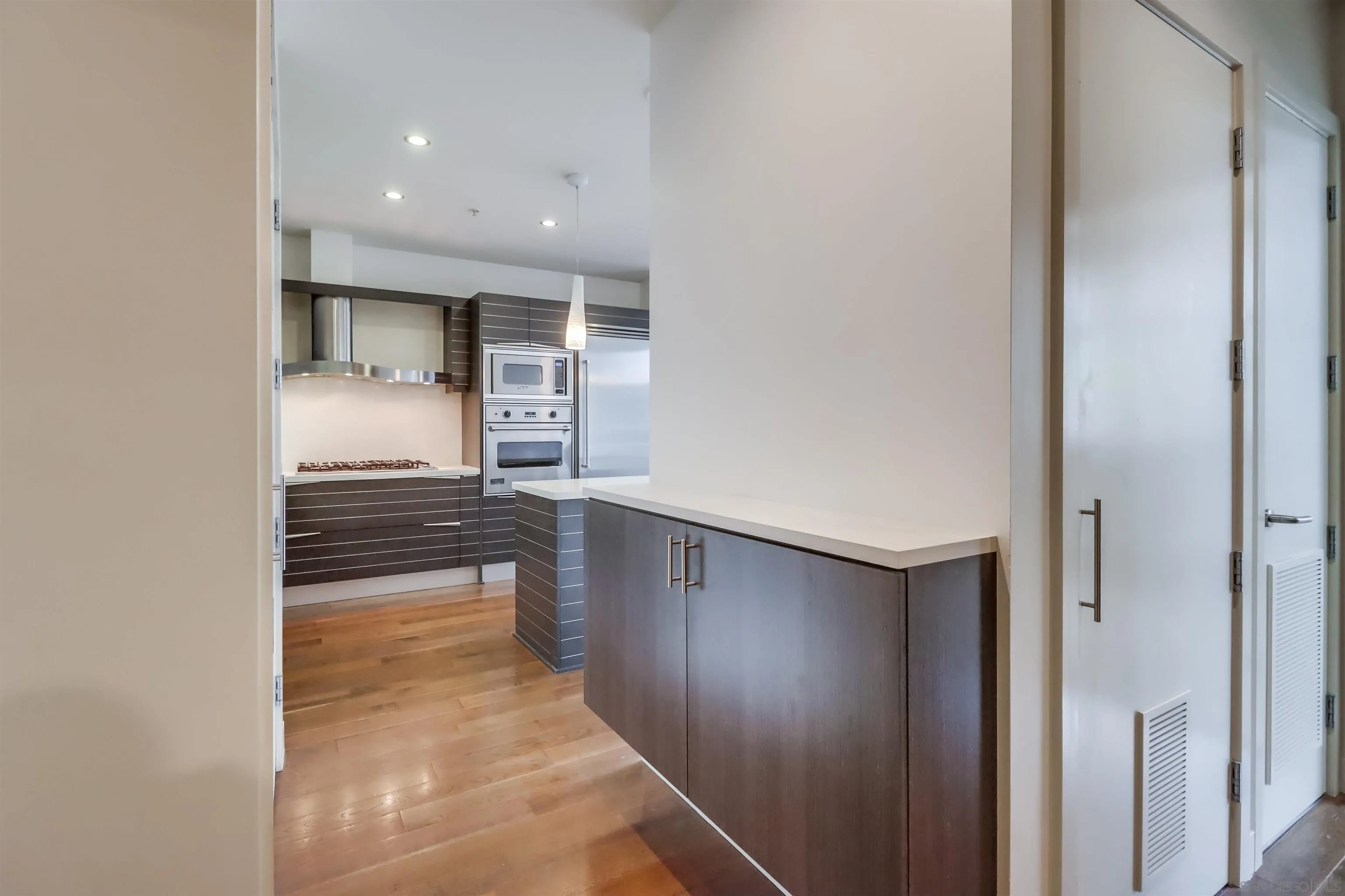 https://cdn.realtyfeed.com/cdn/127/250034157/ab06b46b46d910a6cd5fc840f40b21e3.webp