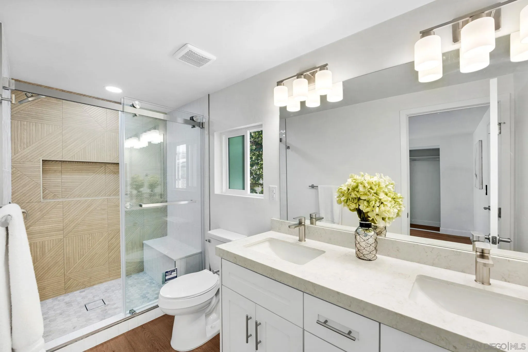 https://cdn.realtyfeed.com/cdn/127/250034159/86cefa1263d50ff4f4b92b9bba219c07.webp