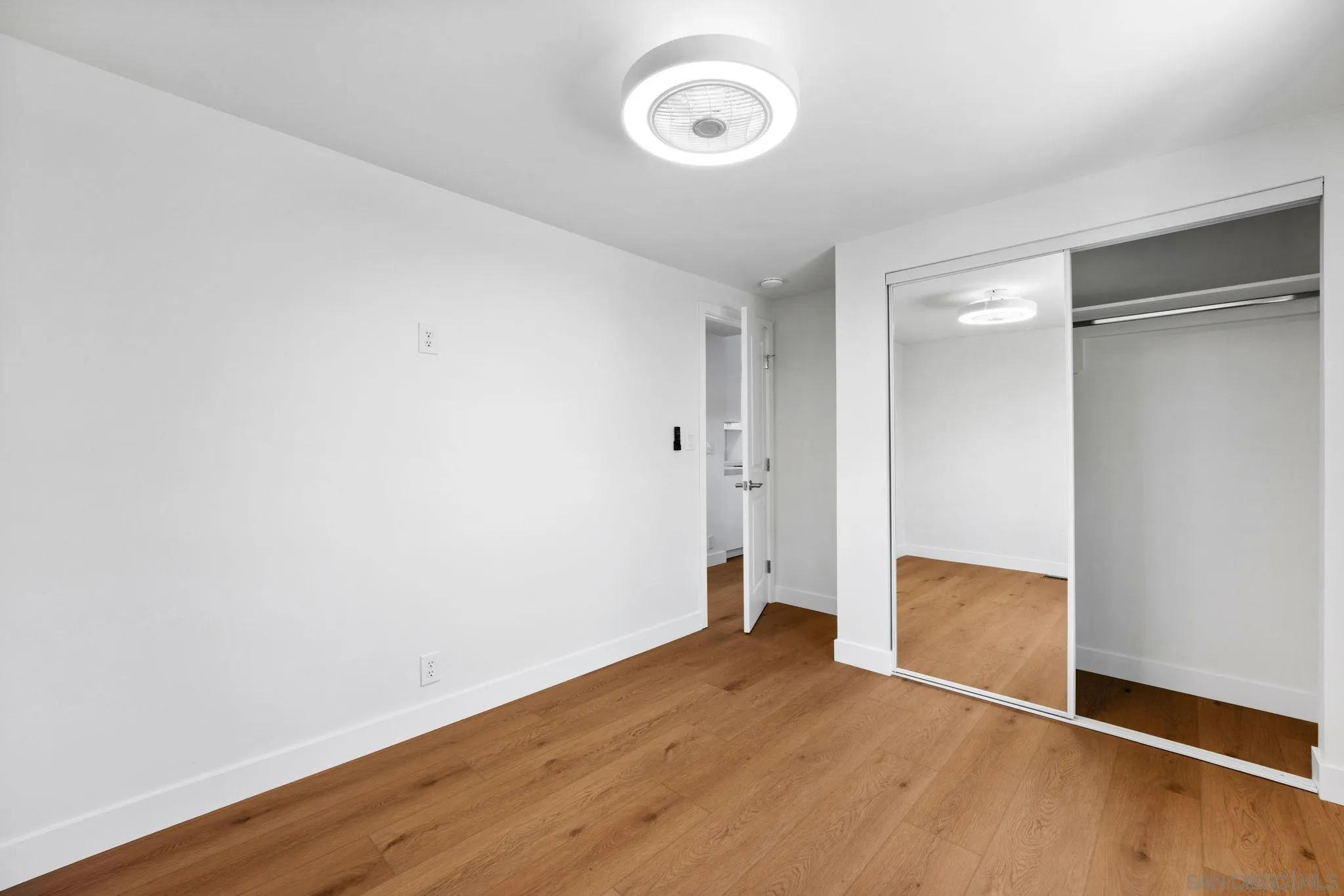 https://cdn.realtyfeed.com/cdn/127/250034159/8766f73a9e9c1627a8aeb8a5180c97b7.webp